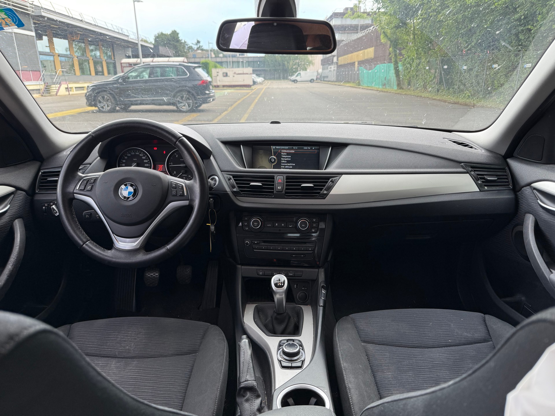BMW X1 xDrive 18d Sport Line-image-7