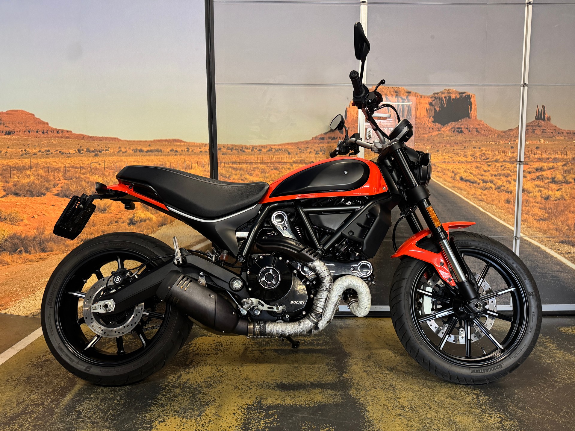 DUCATI Scrambler 800 Classic ABS-image-0