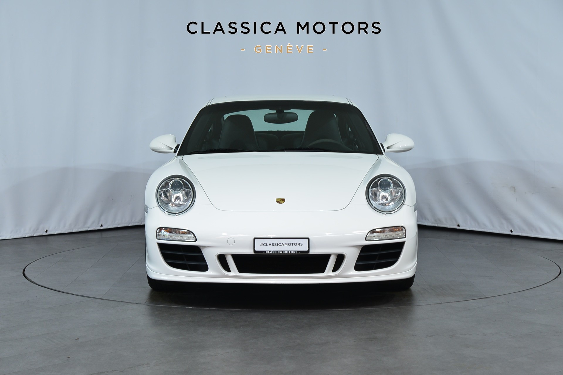 PORSCHE 911 Carrera 4 GTS PDK-image-8
