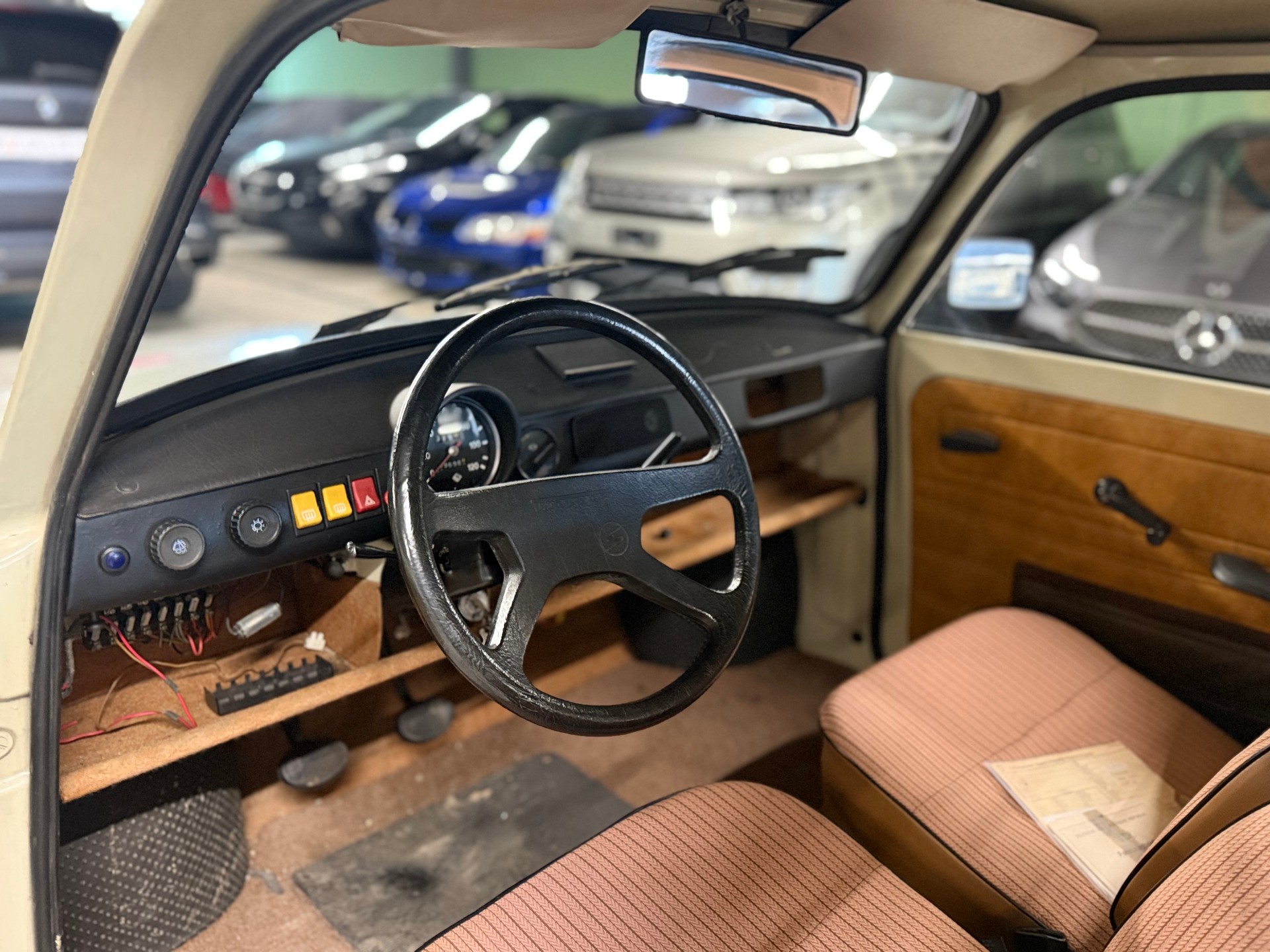 TRABANT 601 S-image-6