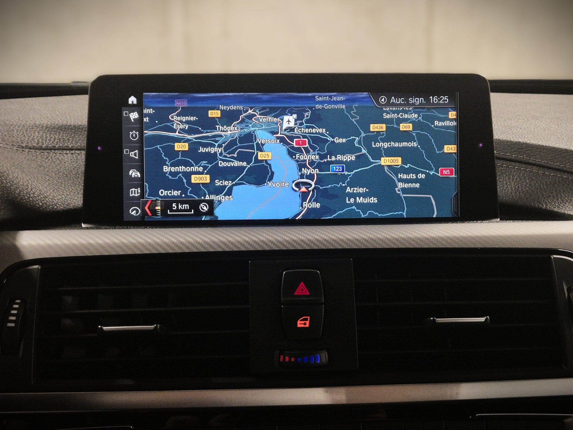 BMW 320d xDrive Edition Sport Line Steptronic-image-19