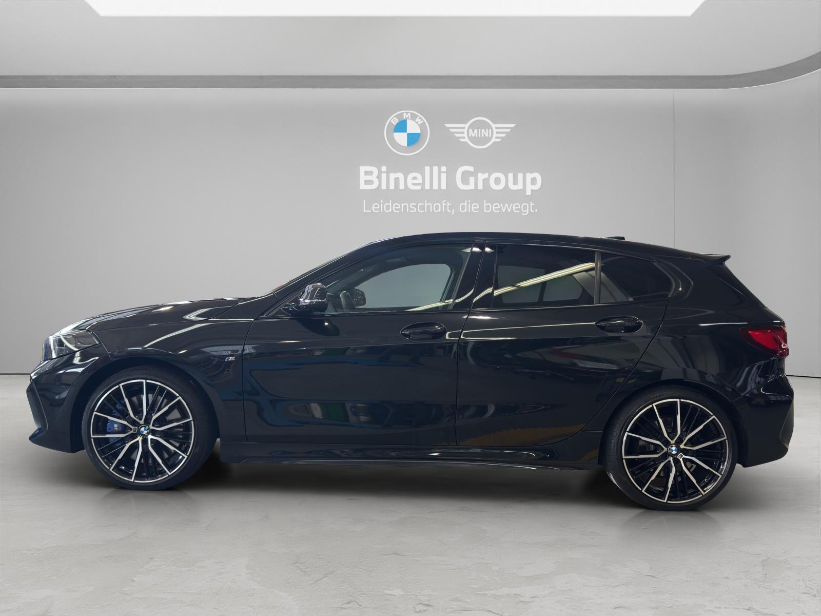 BMW 120d xDrive SAG-showroom-element-2