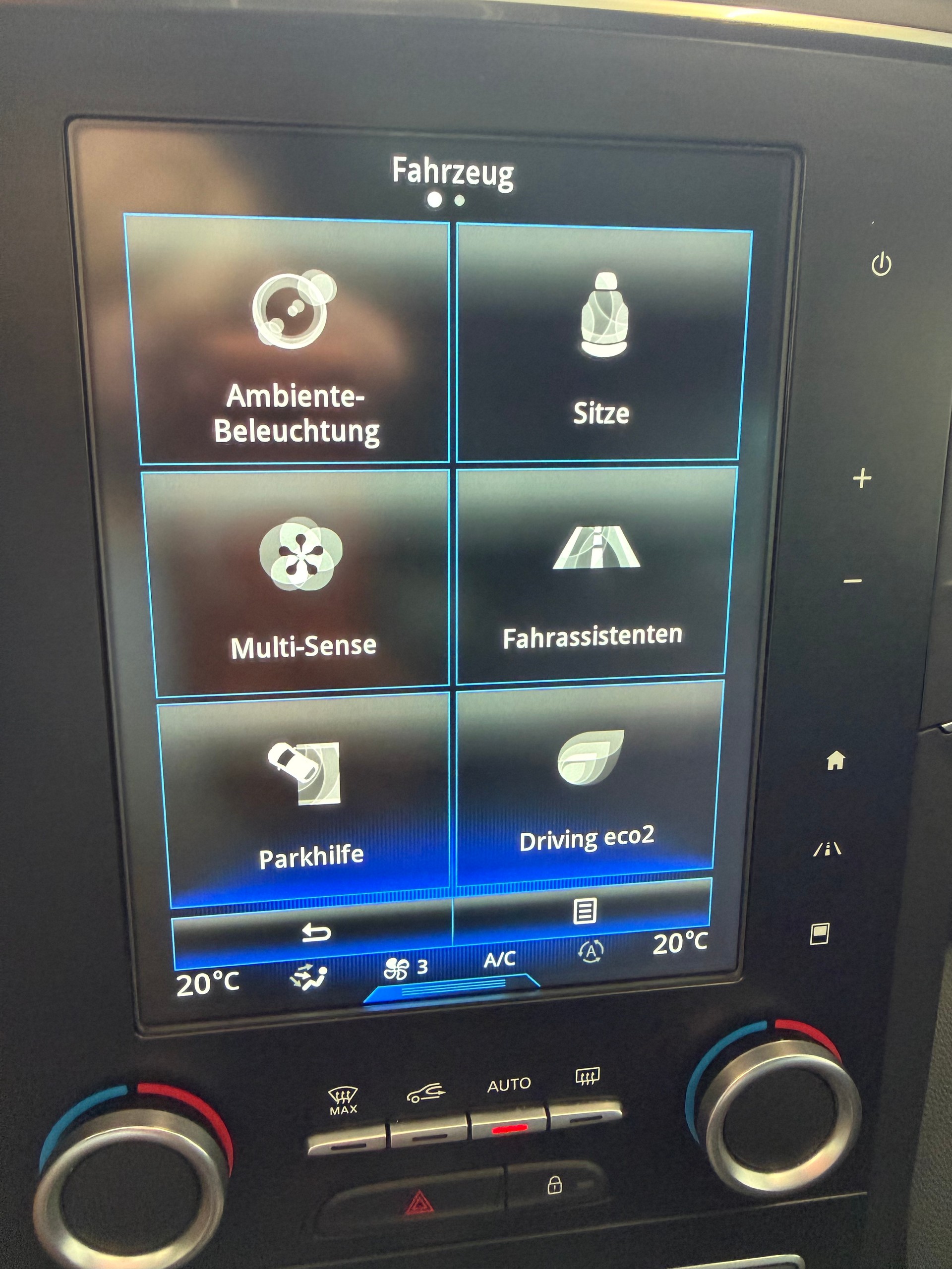 RENAULT Mégane 1.2 16V Turbo Bose EDC-image-29