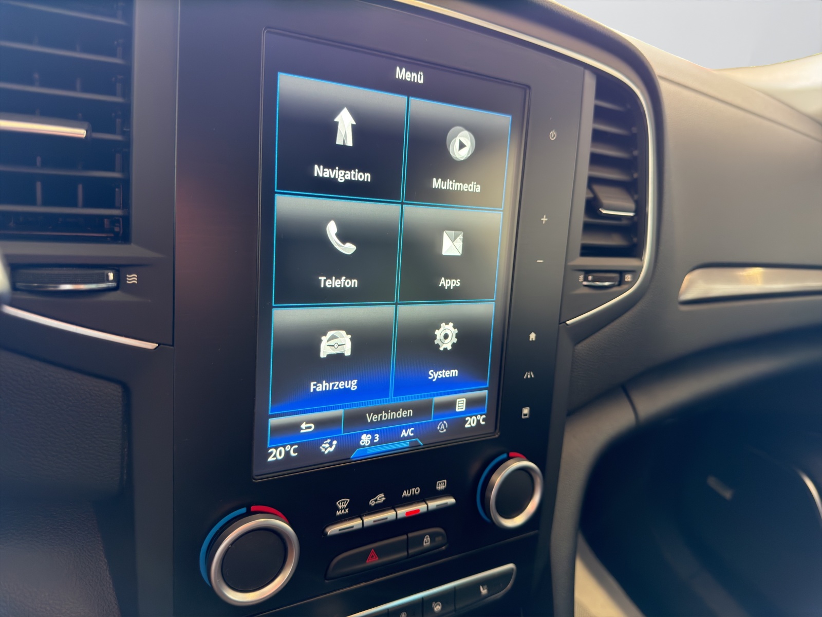 RENAULT Mégane 1.2 16V Turbo Bose EDC-image-24