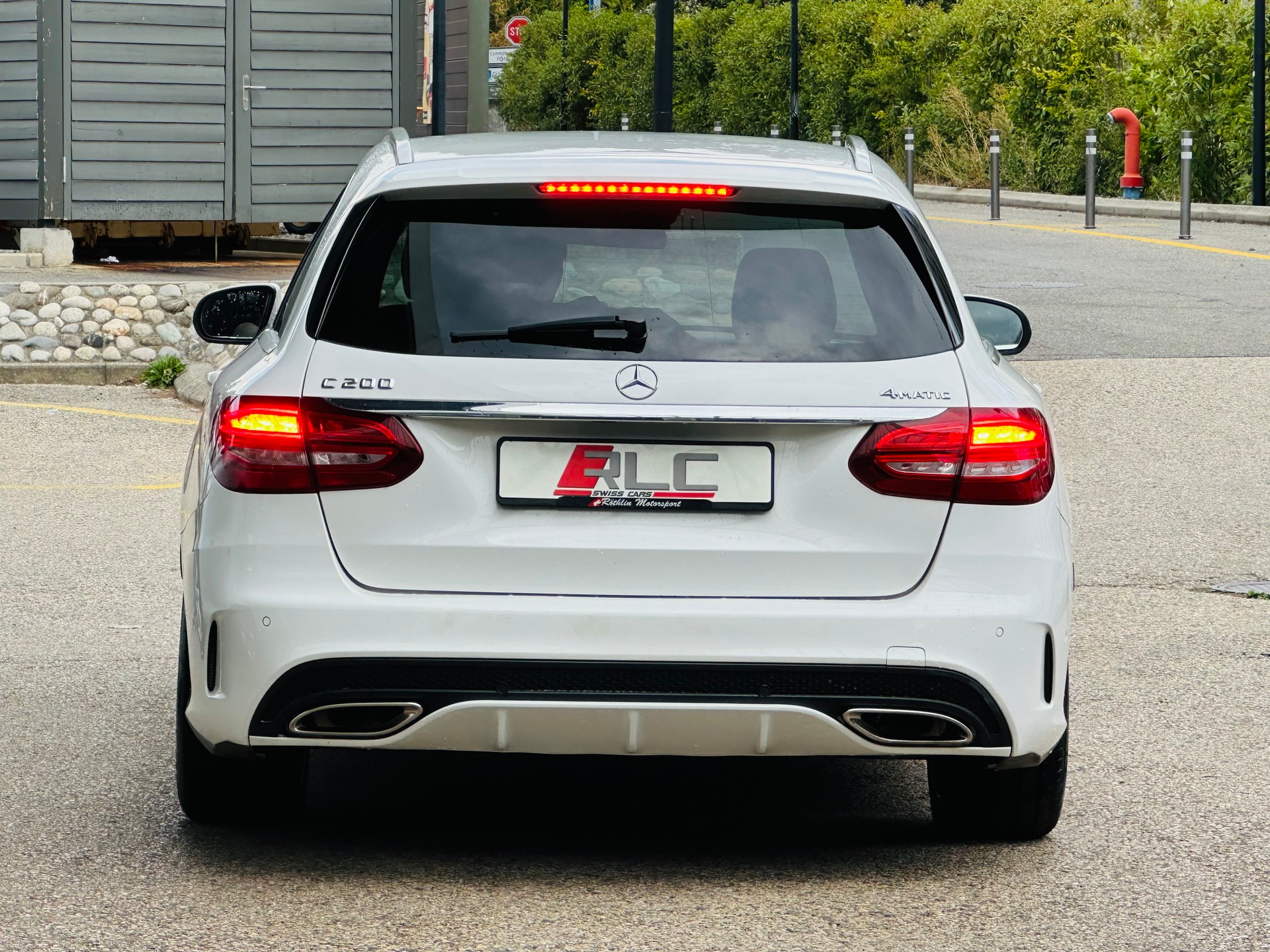MERCEDES-BENZ C 200 AMG Line 4Matic 7G-Tronic-image-10