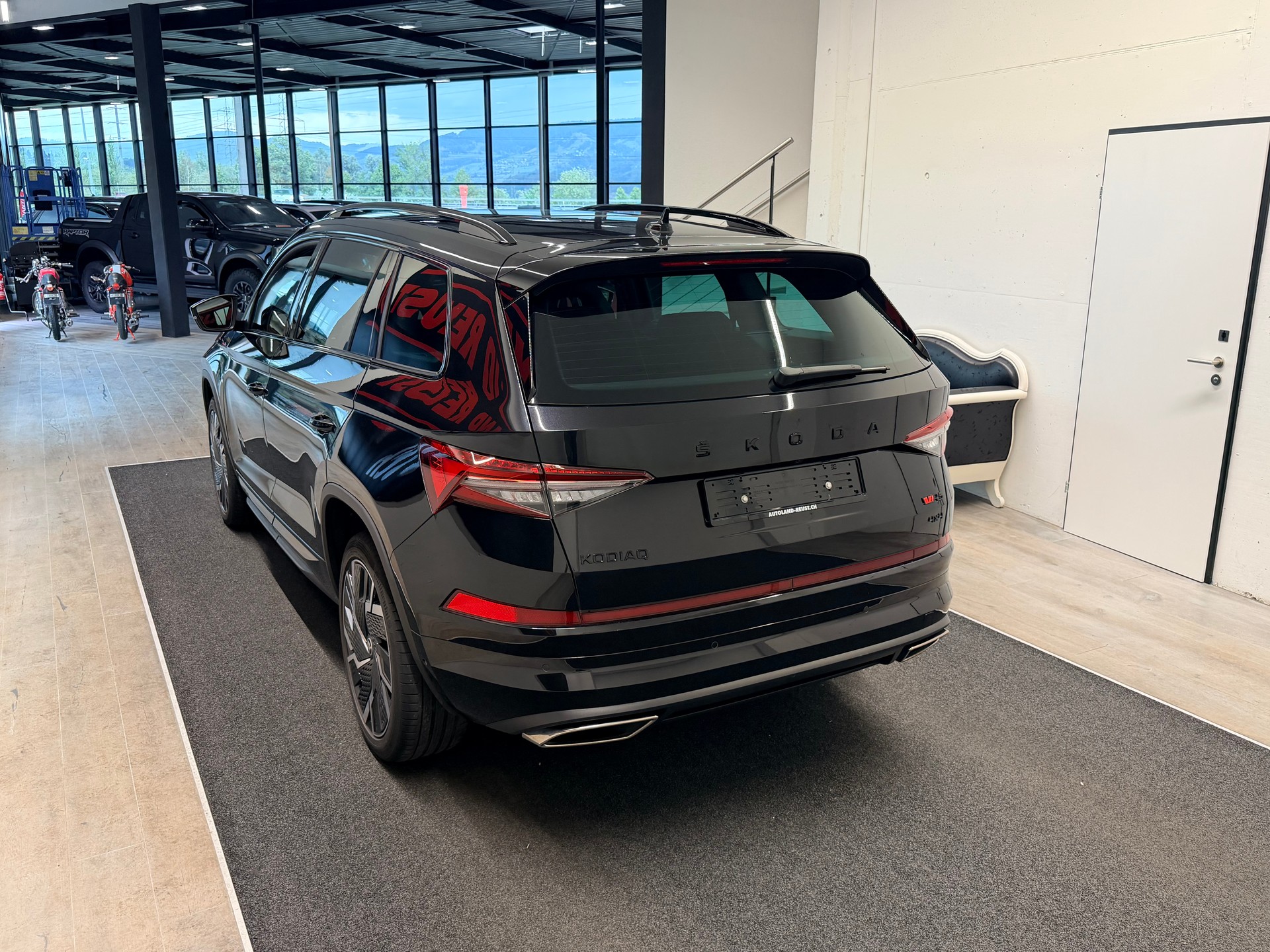 SKODA Kodiaq 2.0 TSI 4x4 RS-image-7