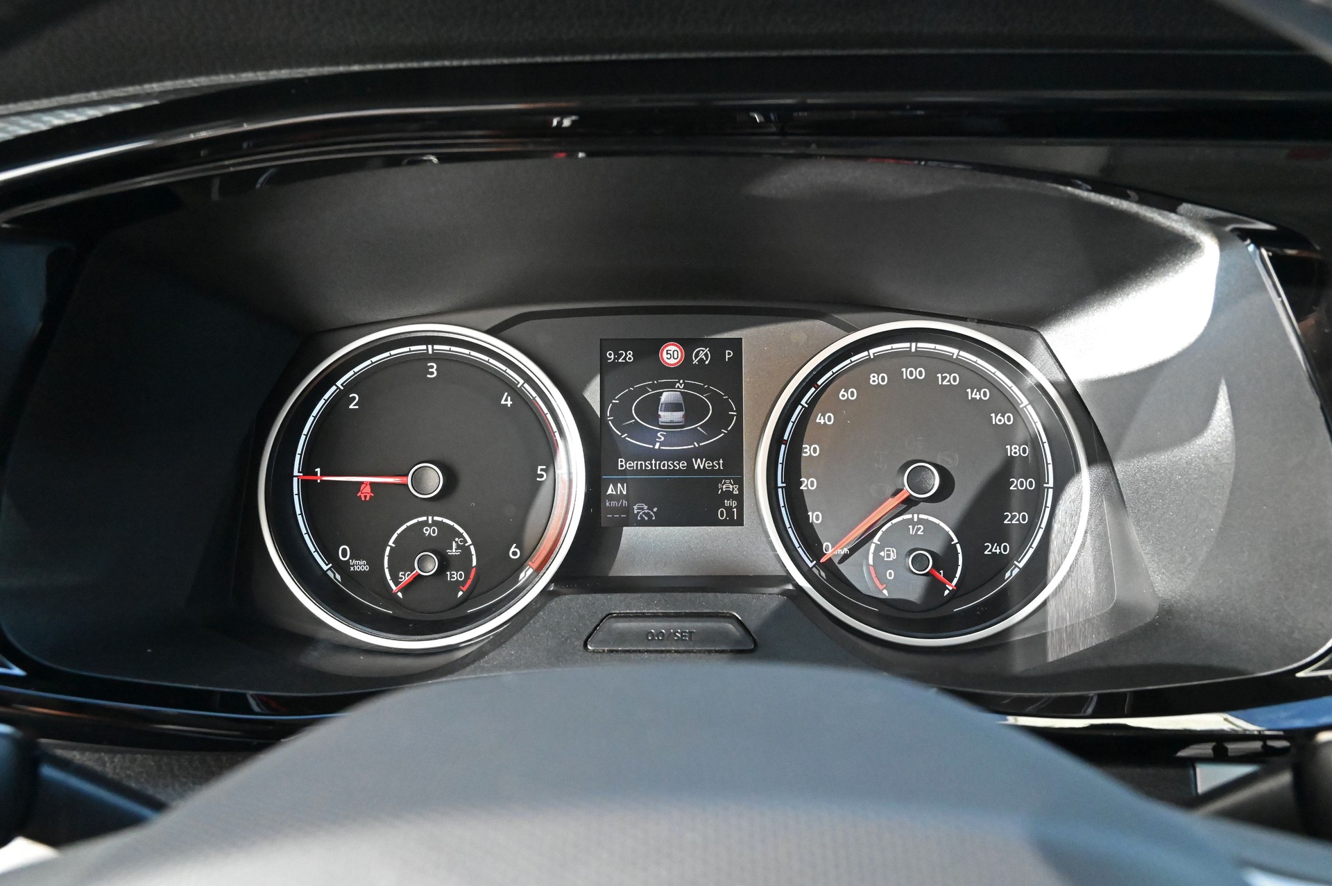 VW T6.1 Multivan 2.0 Bi-TDI Comfortline 4Motion DSG-image-12