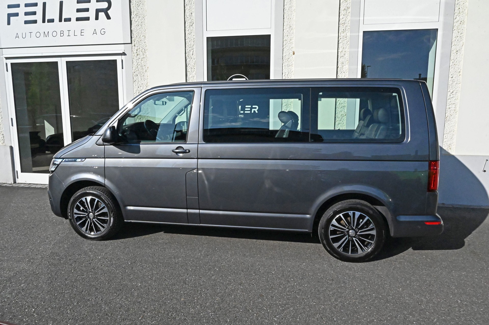 VW T6.1 Multivan 2.0 Bi-TDI Comfortline 4Motion DSG-image-4