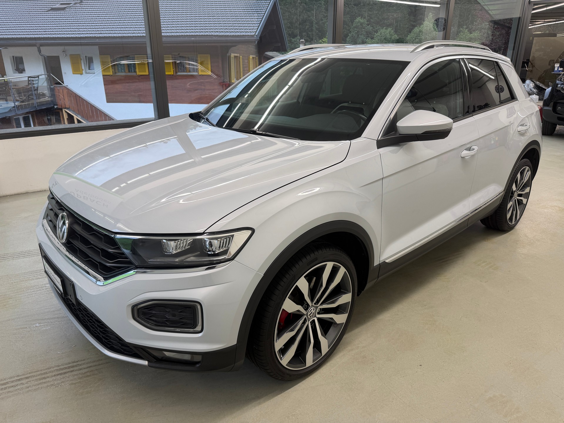 VW T-Roc 2.0 TSI Sport DSG 4Motion-image-8
