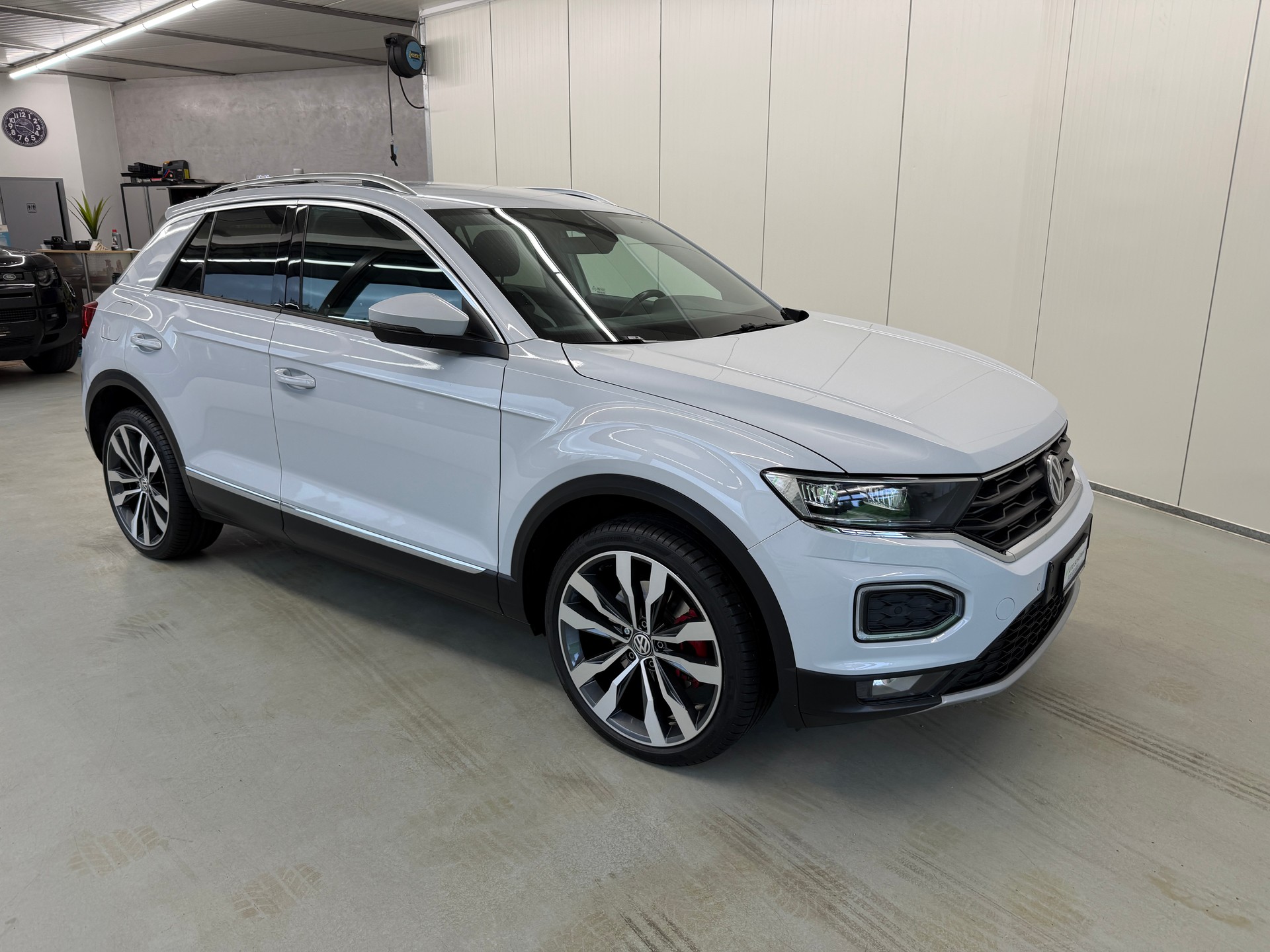 VW T-Roc 2.0 TSI Sport DSG 4Motion-showroom-element-1
