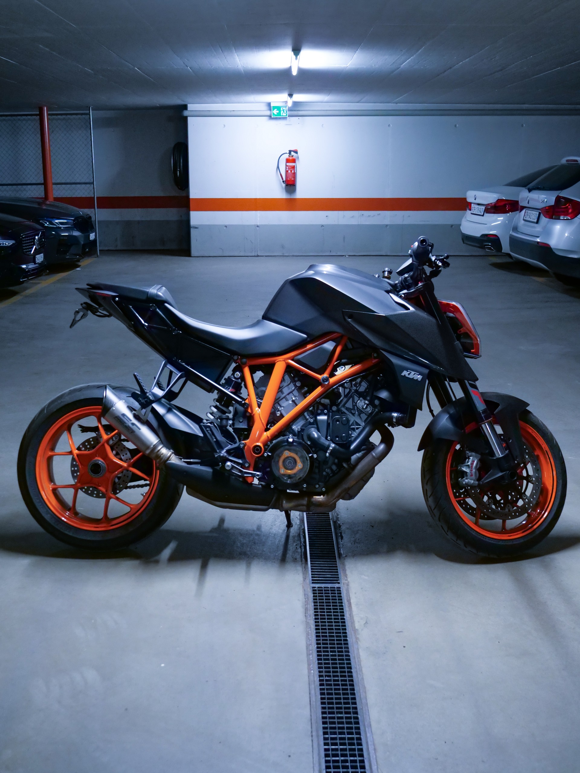 KTM 1290 Super Duke R-image-0