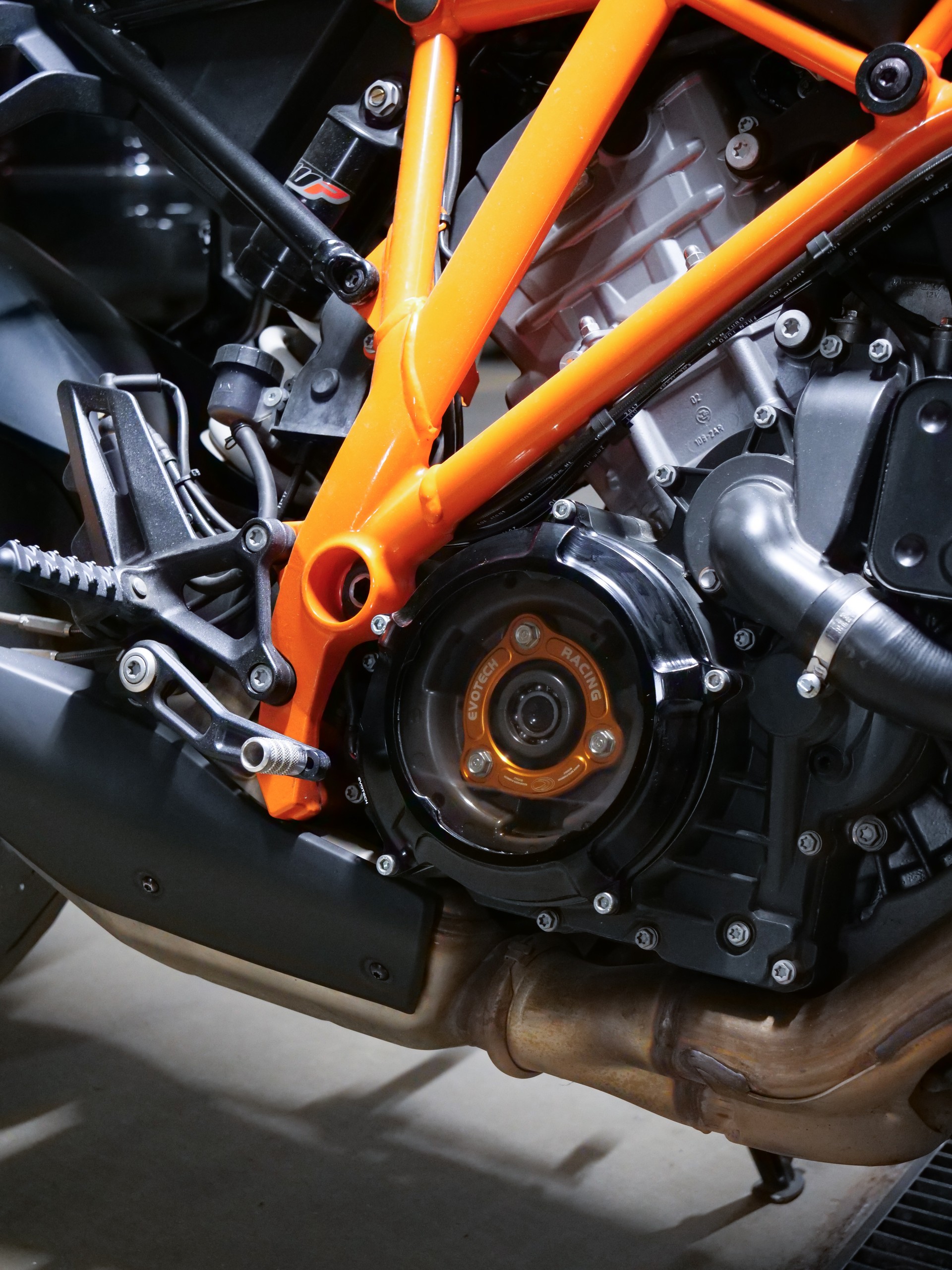 KTM 1290 Super Duke R-image-2