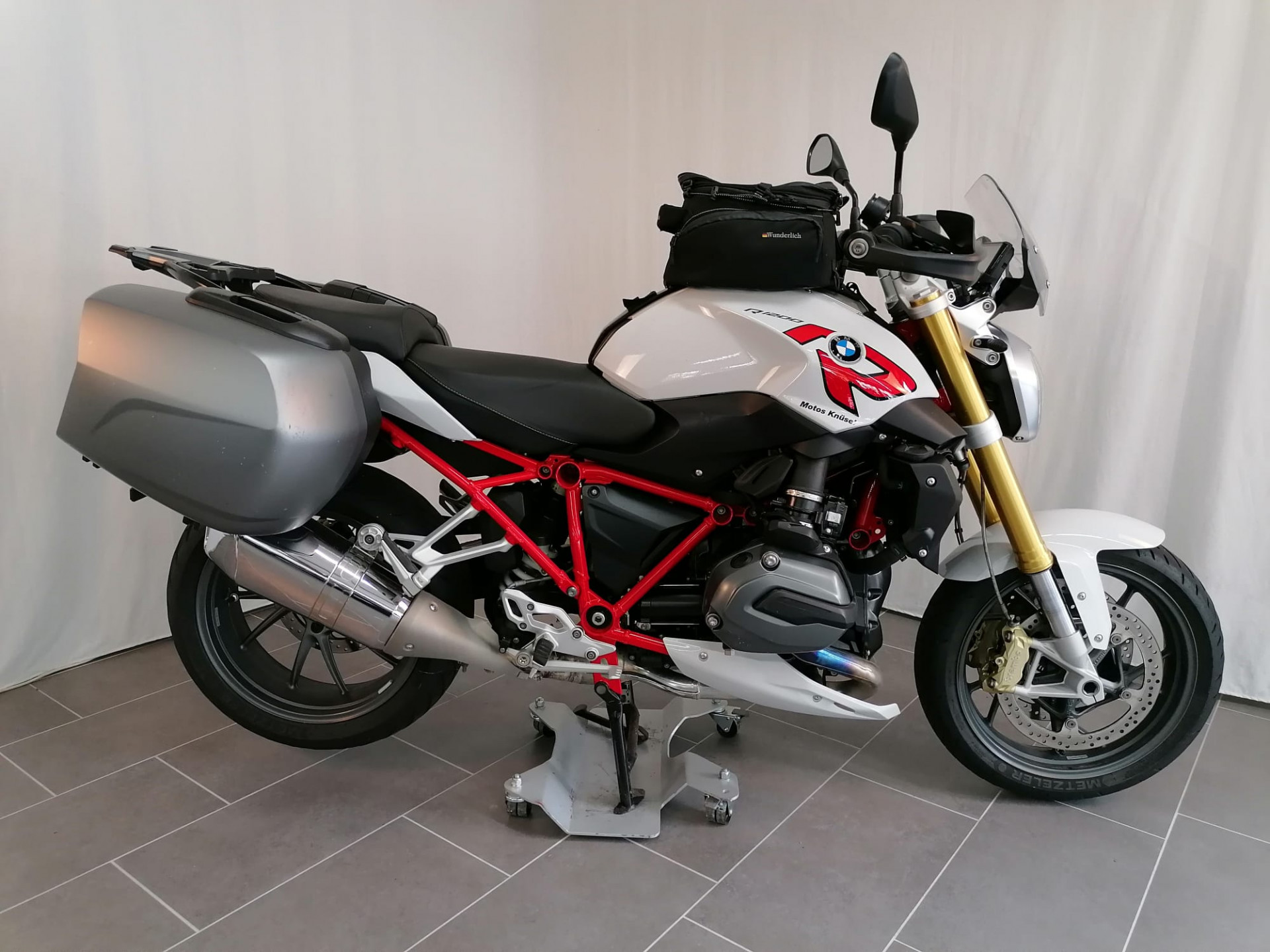 BMW R 1200 R-image-0