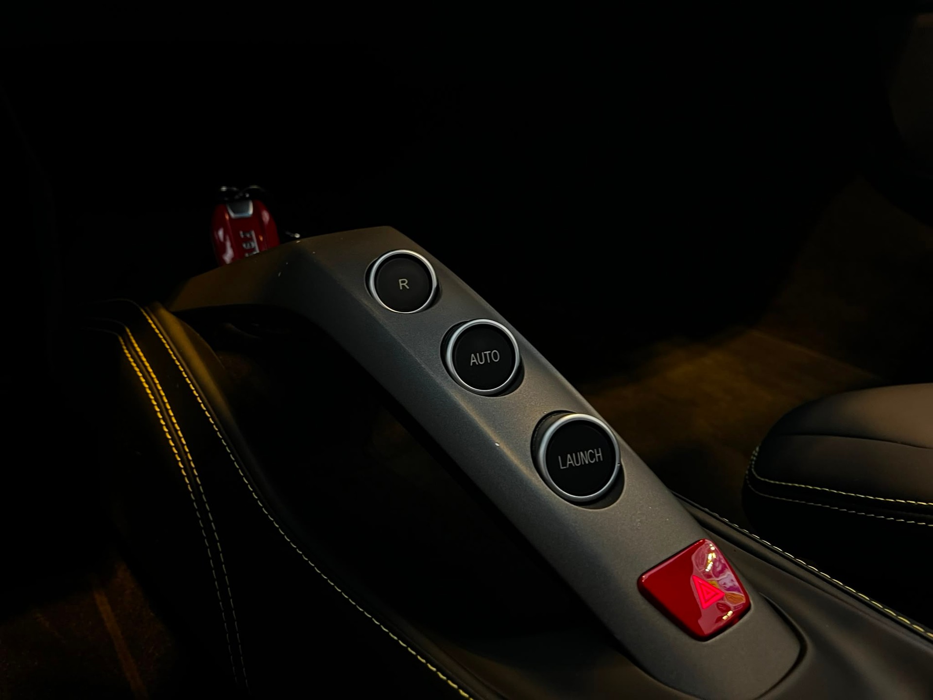 FERRARI 488 GTB 3.9 V8-image-22