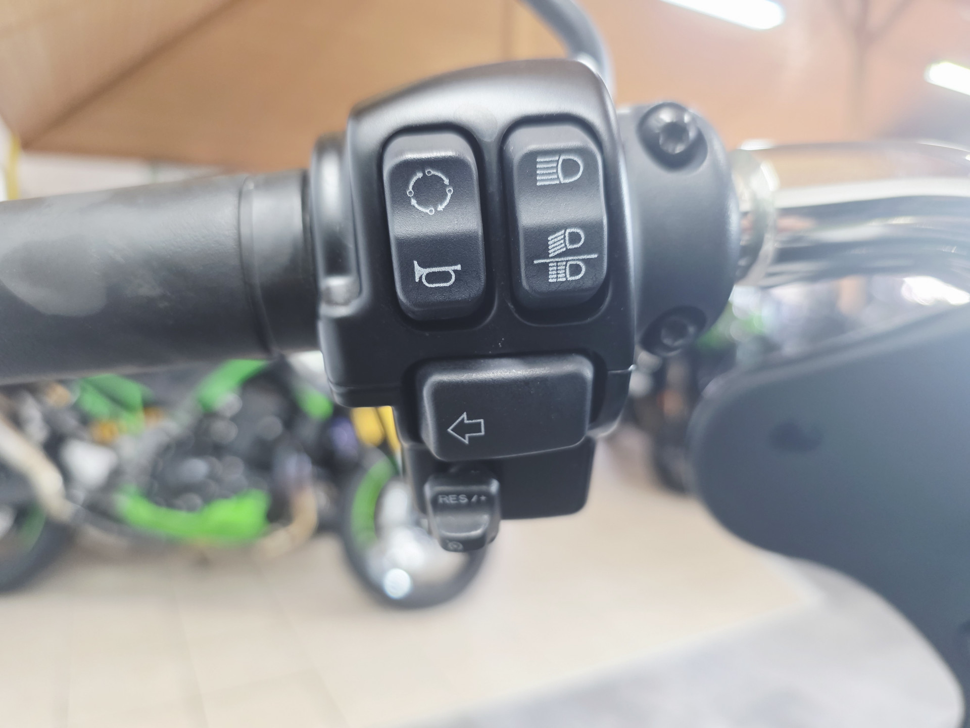 HARLEY-DAVIDSON FLSB 1745 Softail Sport Glide 107-image-8