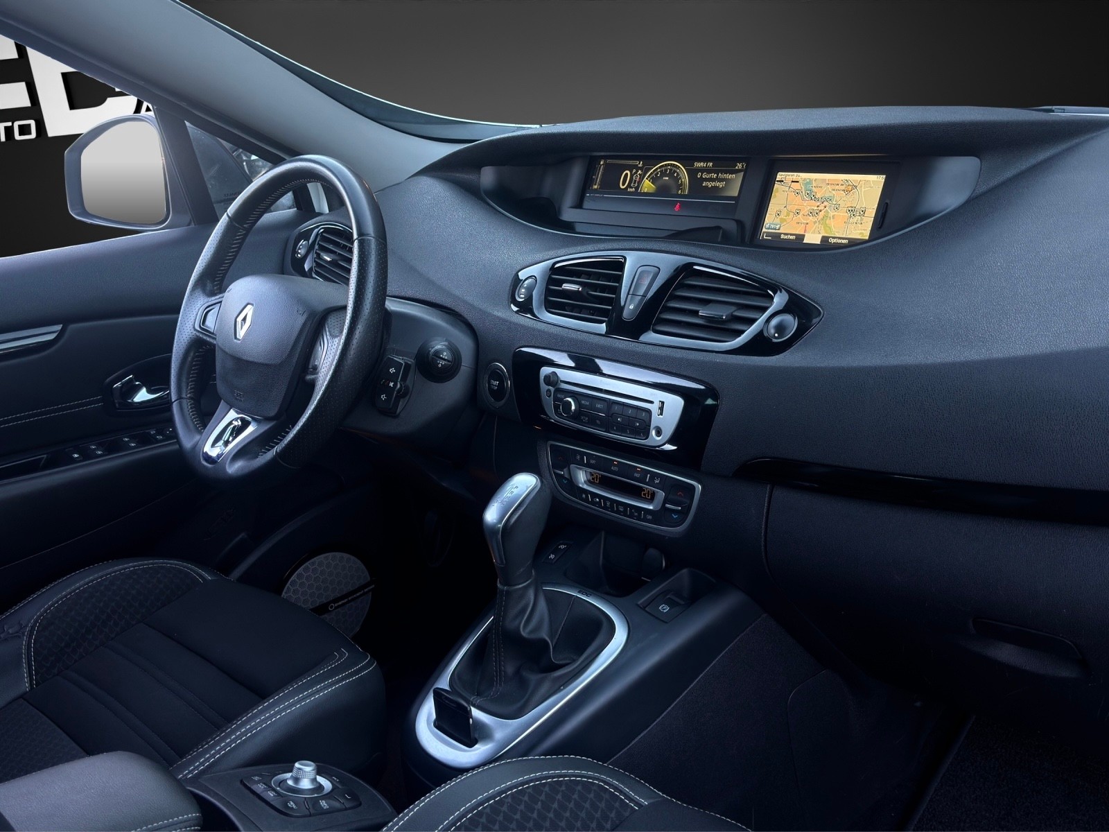 RENAULT Scénic 1.5 dCi Bose EDC-image-9