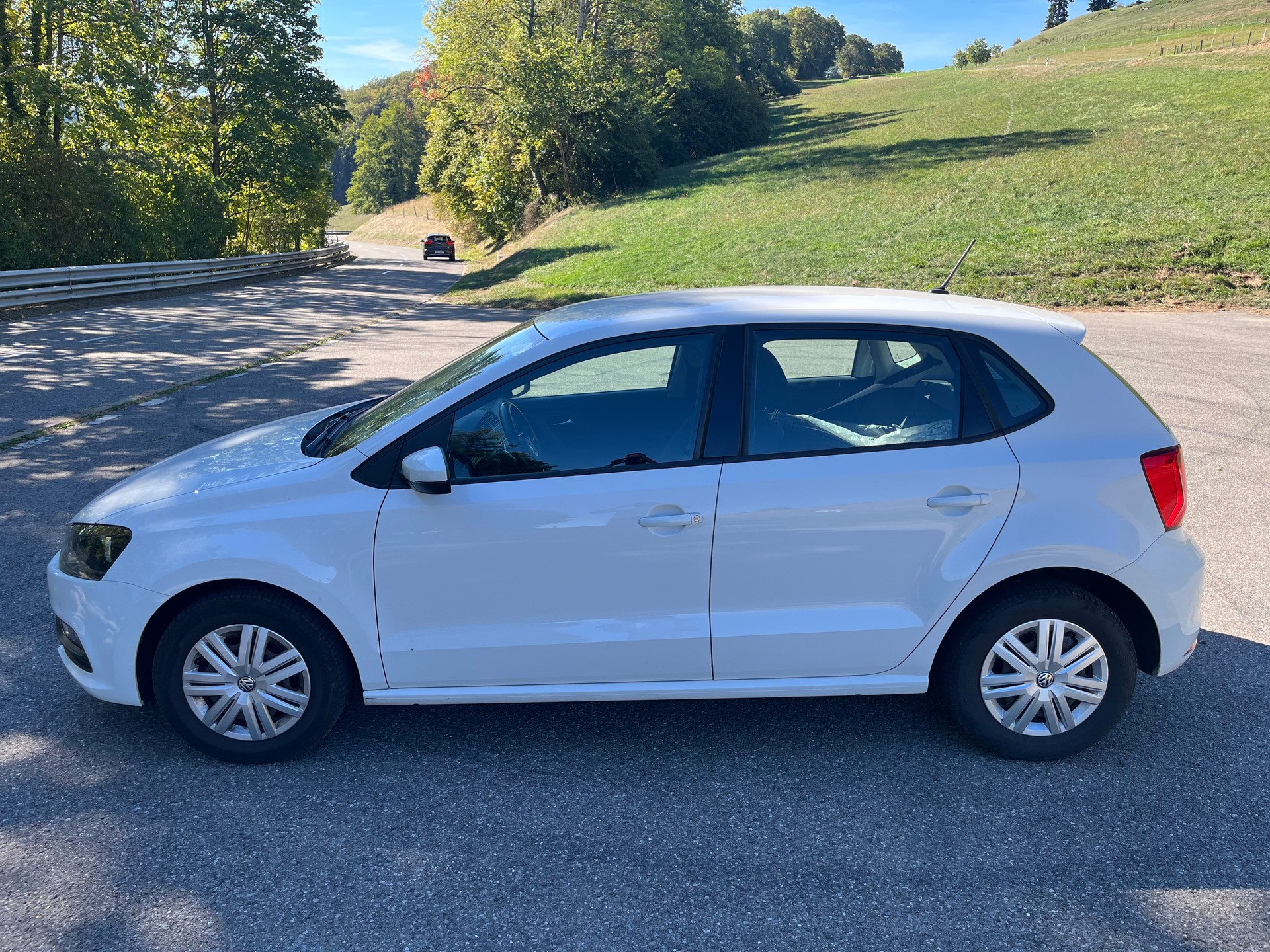 VW Polo 1.0 BMT Trendline-showroom-element-2