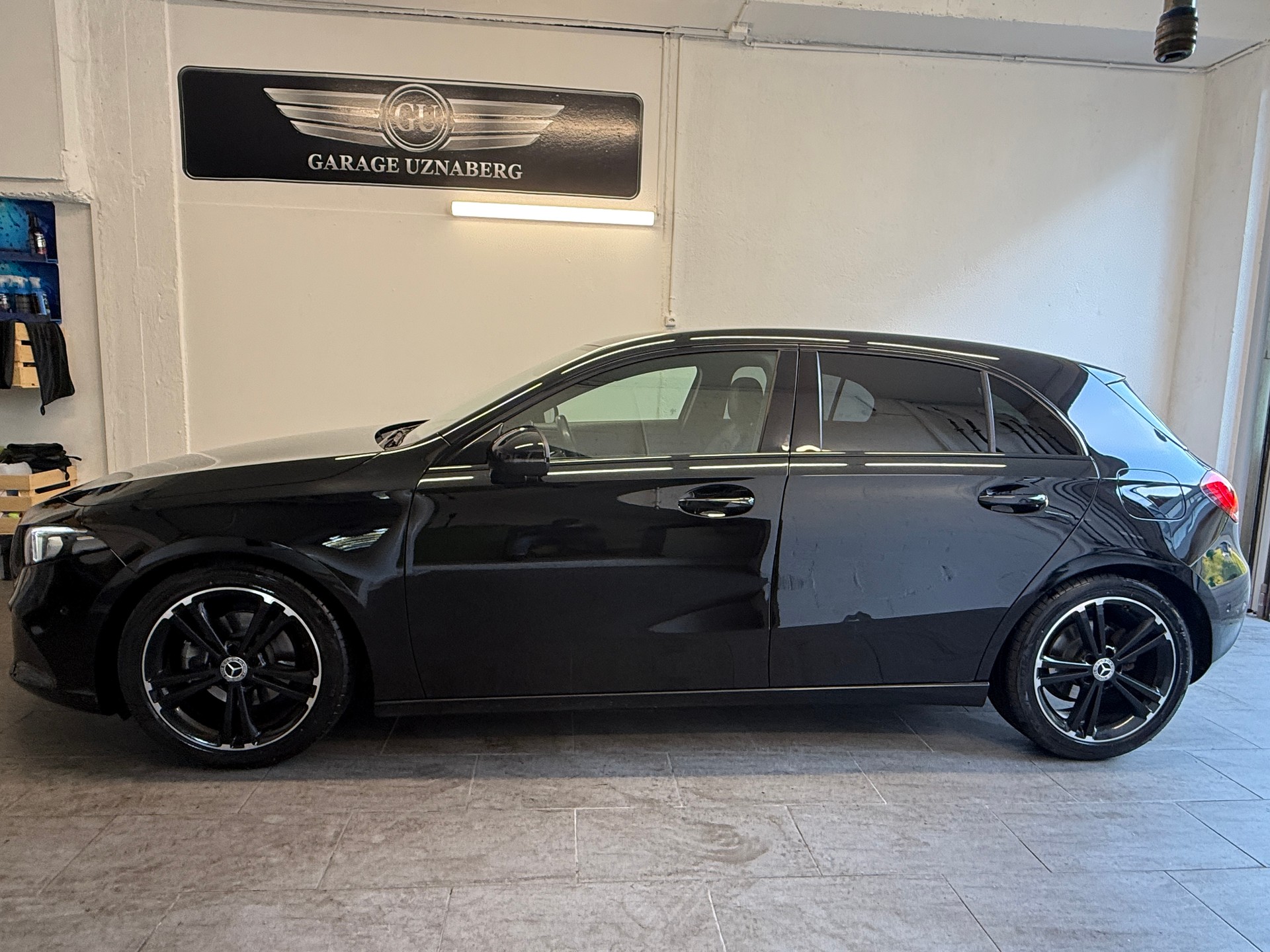 MERCEDES-BENZ A 180 Progressive 7G-DCT Ab 220.- pro Monat-showroom-element-1