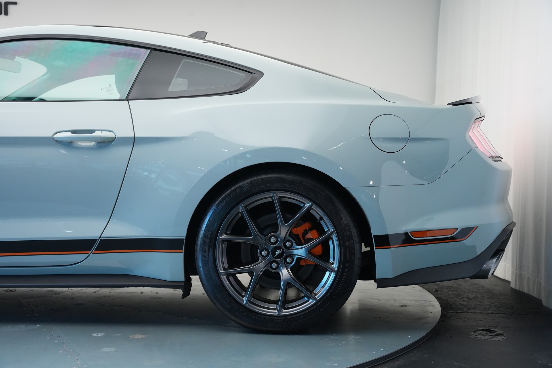 FORD Mustang Fastback 5.0 V8 Mach 1-image-33