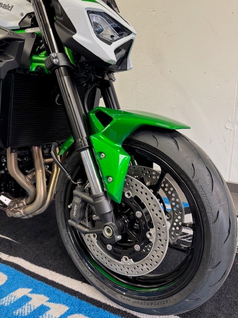 KAWASAKI Z 900 35KW Platin Edition MY 27-image-12