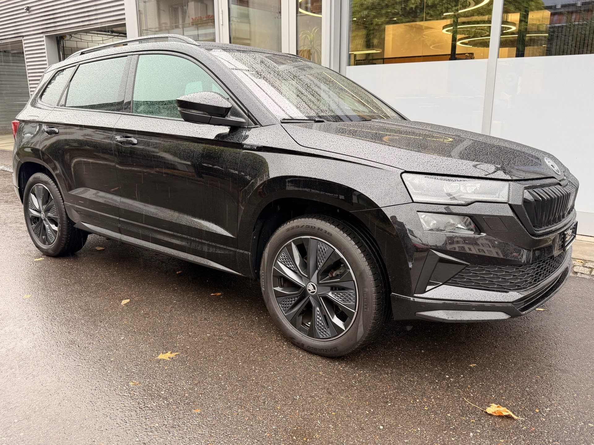 SKODA Karoq Sportline 4x4 *** ANHÄNGERKUPPLUNG ***-showroom-element-2