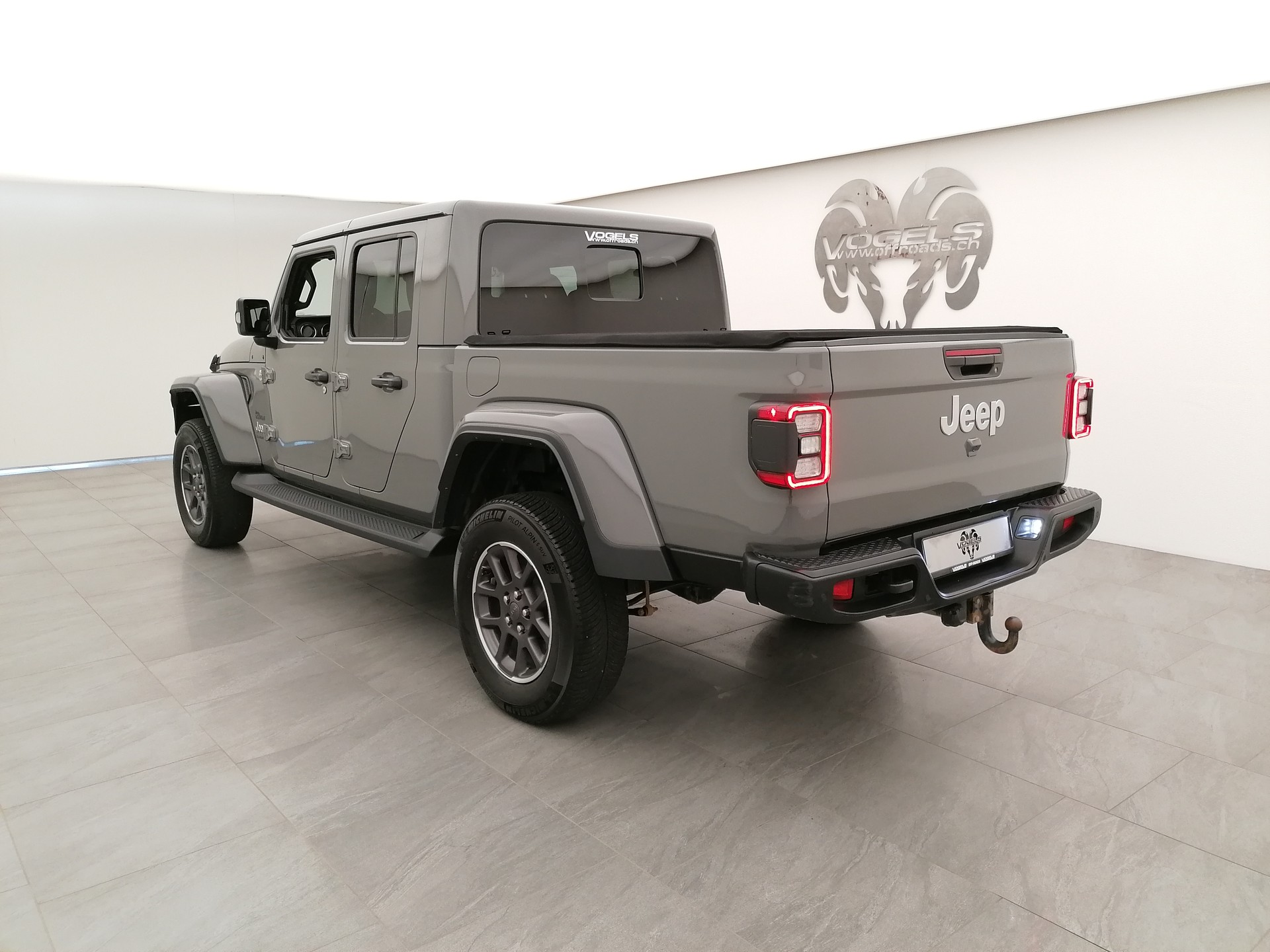 JEEP Gladiator 3.0 V6 Overland-image-5