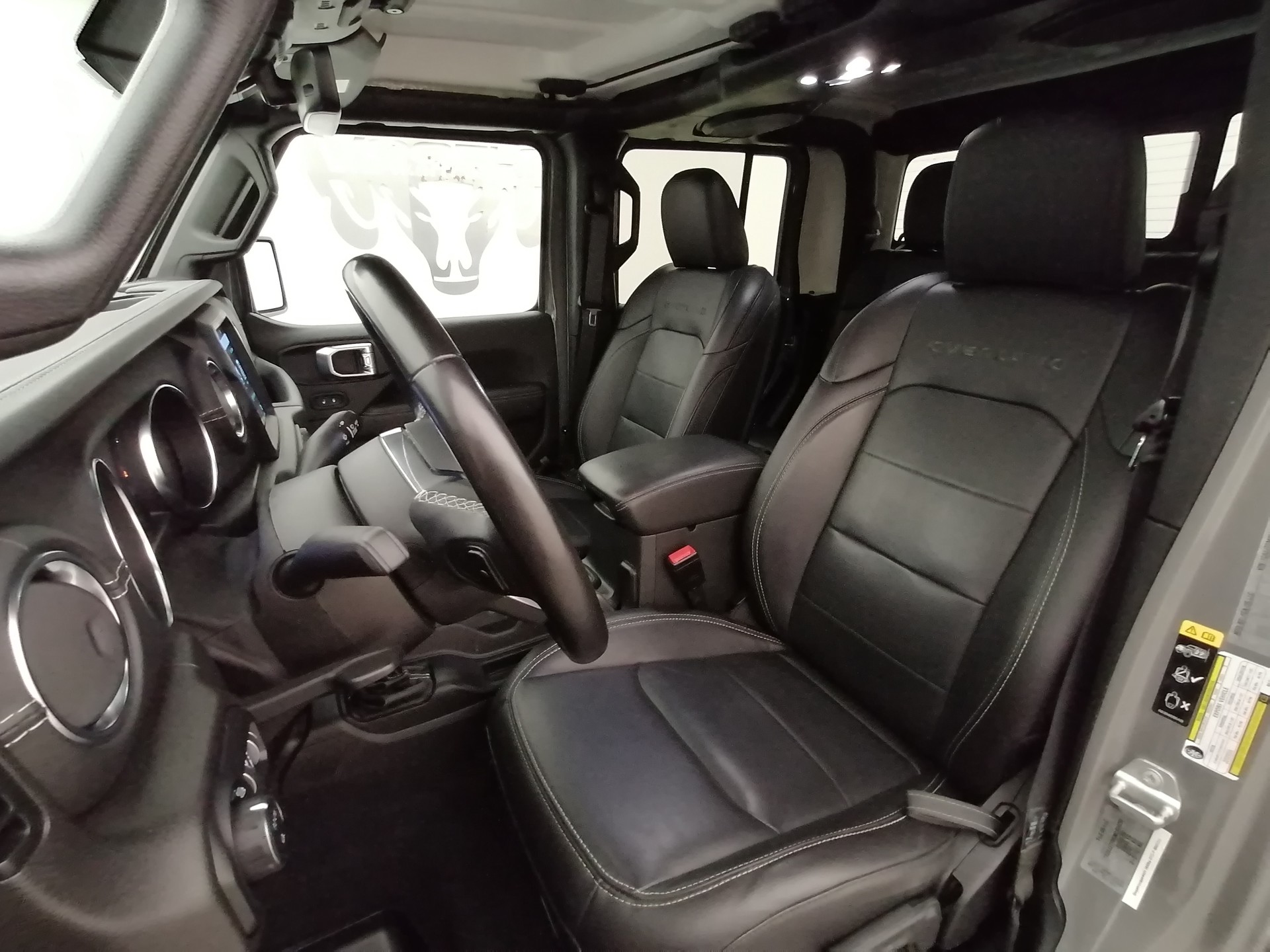 JEEP Gladiator 3.0 V6 Overland-image-7