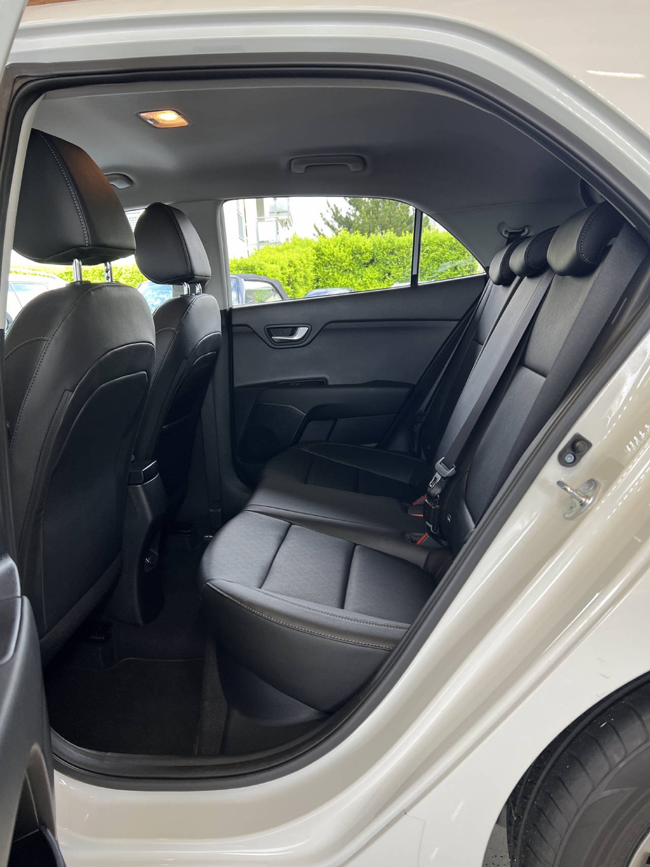 KIA Rio 1.0 T-GDi MHEV Style DCT-image-12