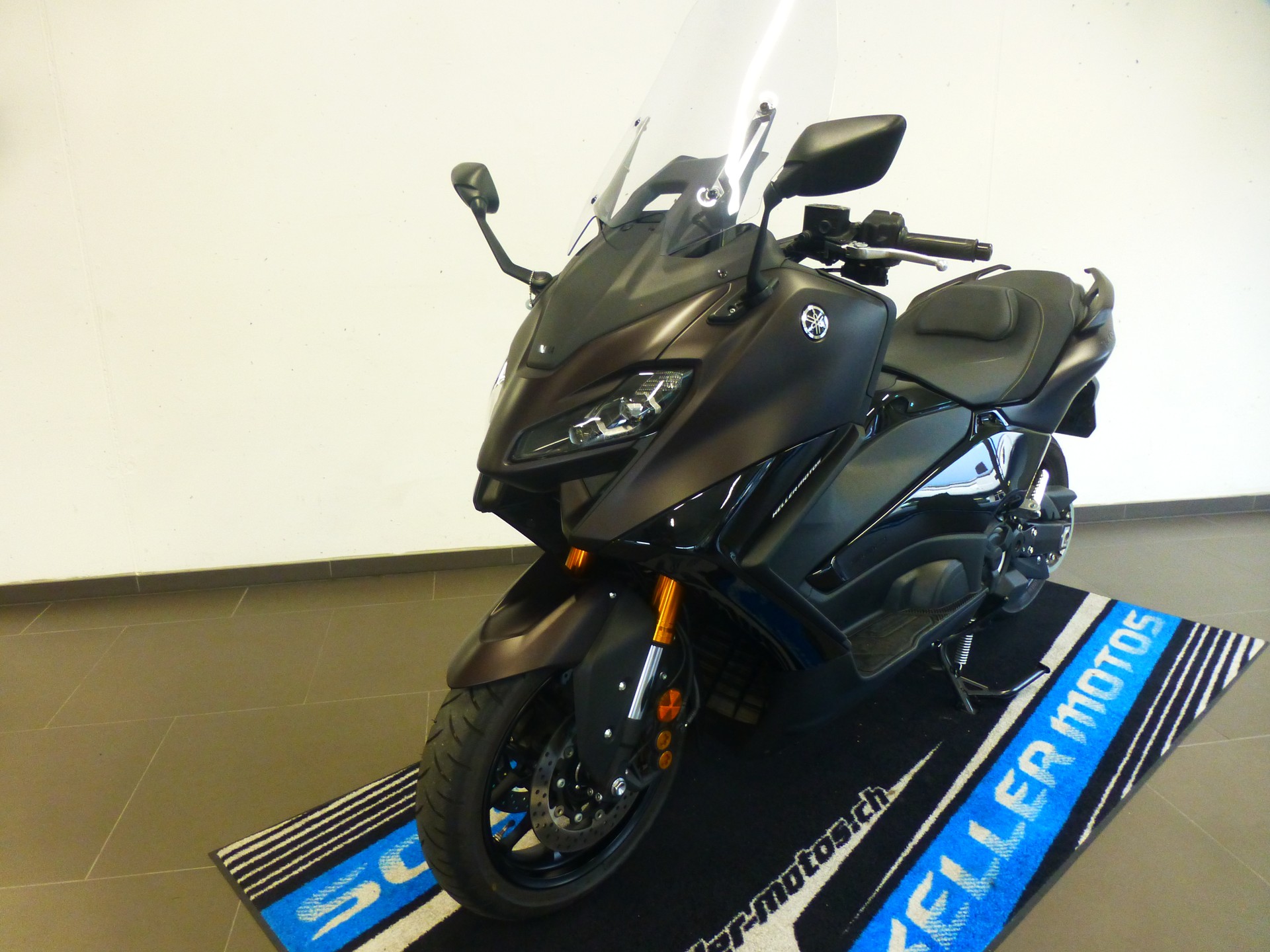 YAMAHA T-MAX Tech-Max XP 560-image-4