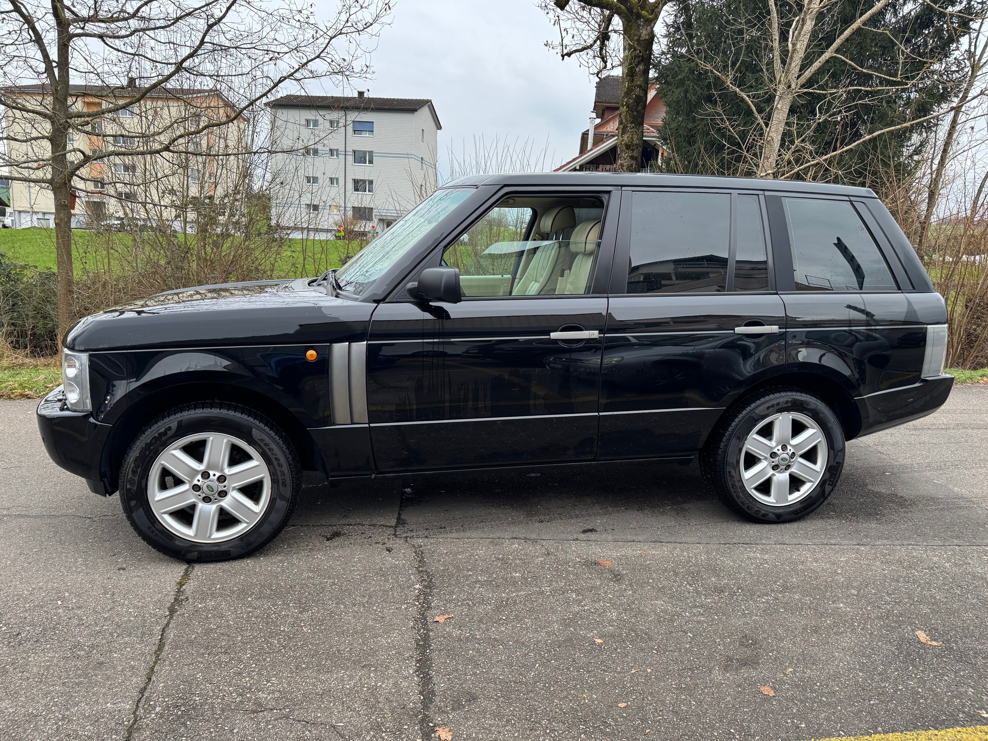 LAND ROVER Range Rover 4.4 V8 Vogue Automatic-image-2