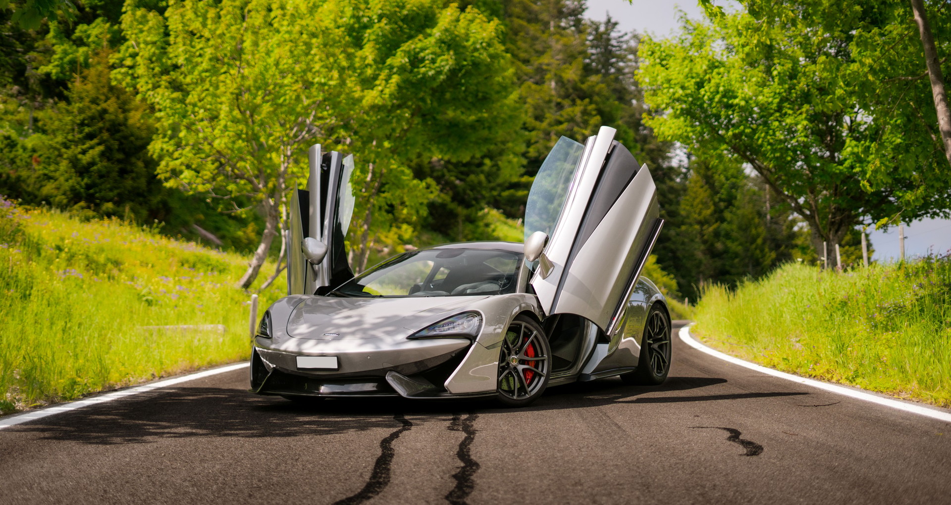 McLAREN 570S Coupé 3.8 V8 SSG-image-7