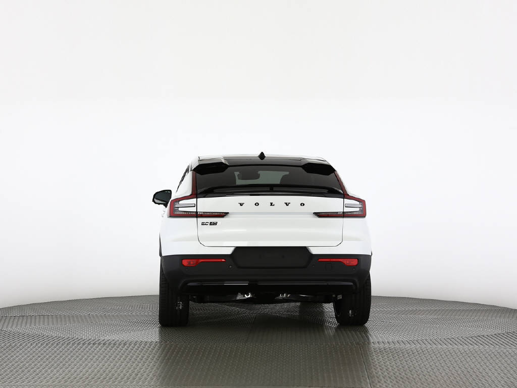 VOLVO EC40 Twin Performance Black Edition AWD-image-7