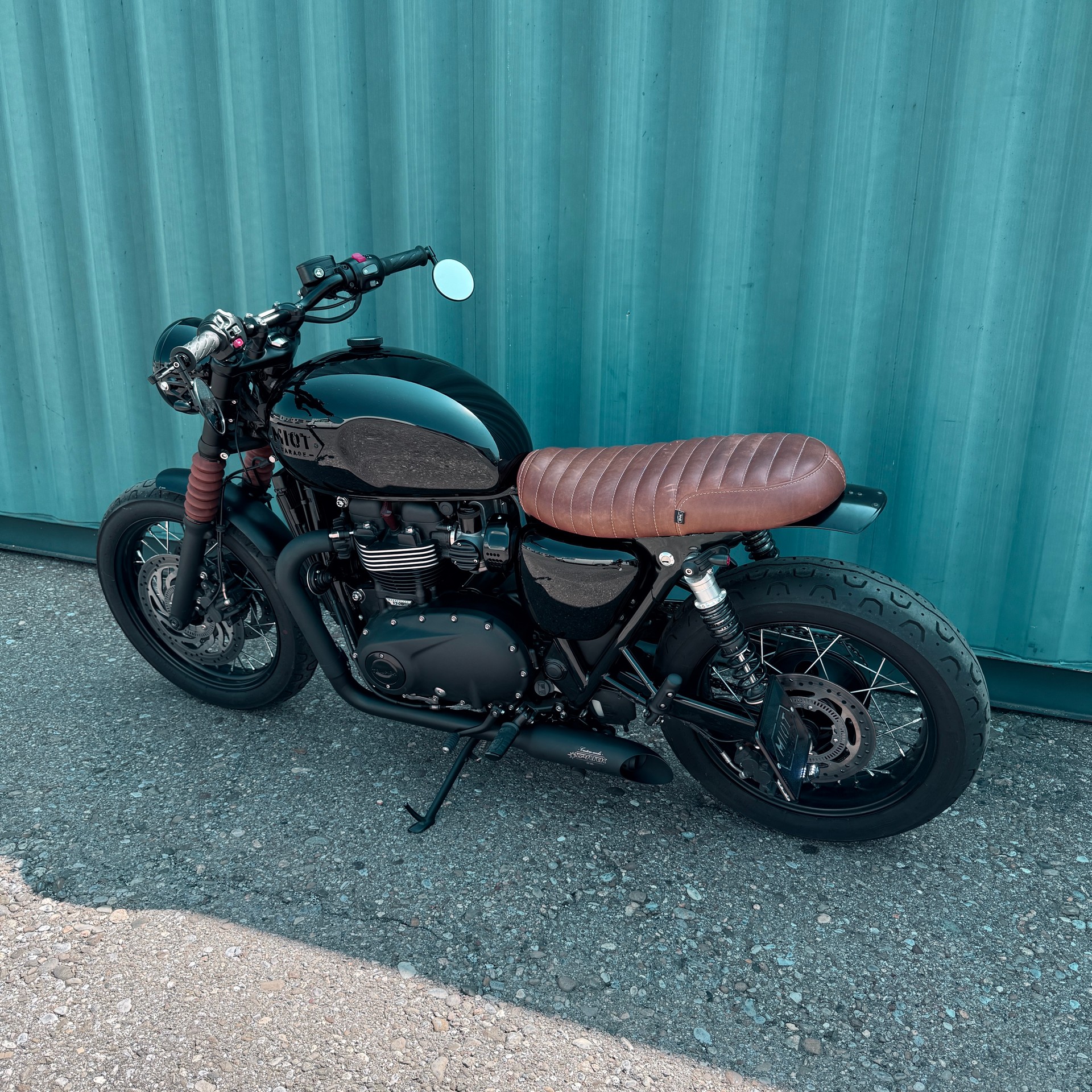 TRIUMPH Bonneville T120 Black-image-3