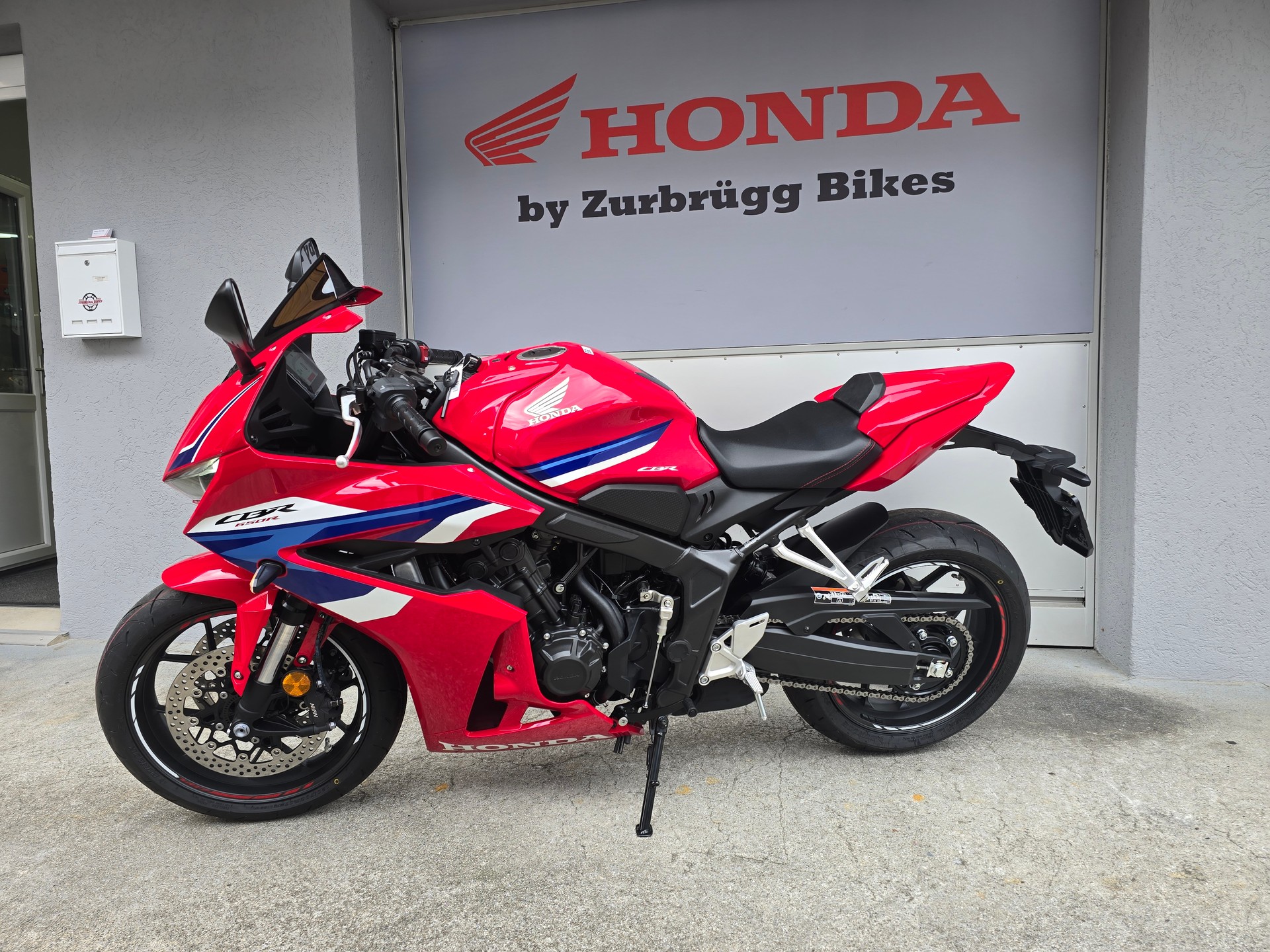 HONDA CBR 650 R E-Clutch-image-1