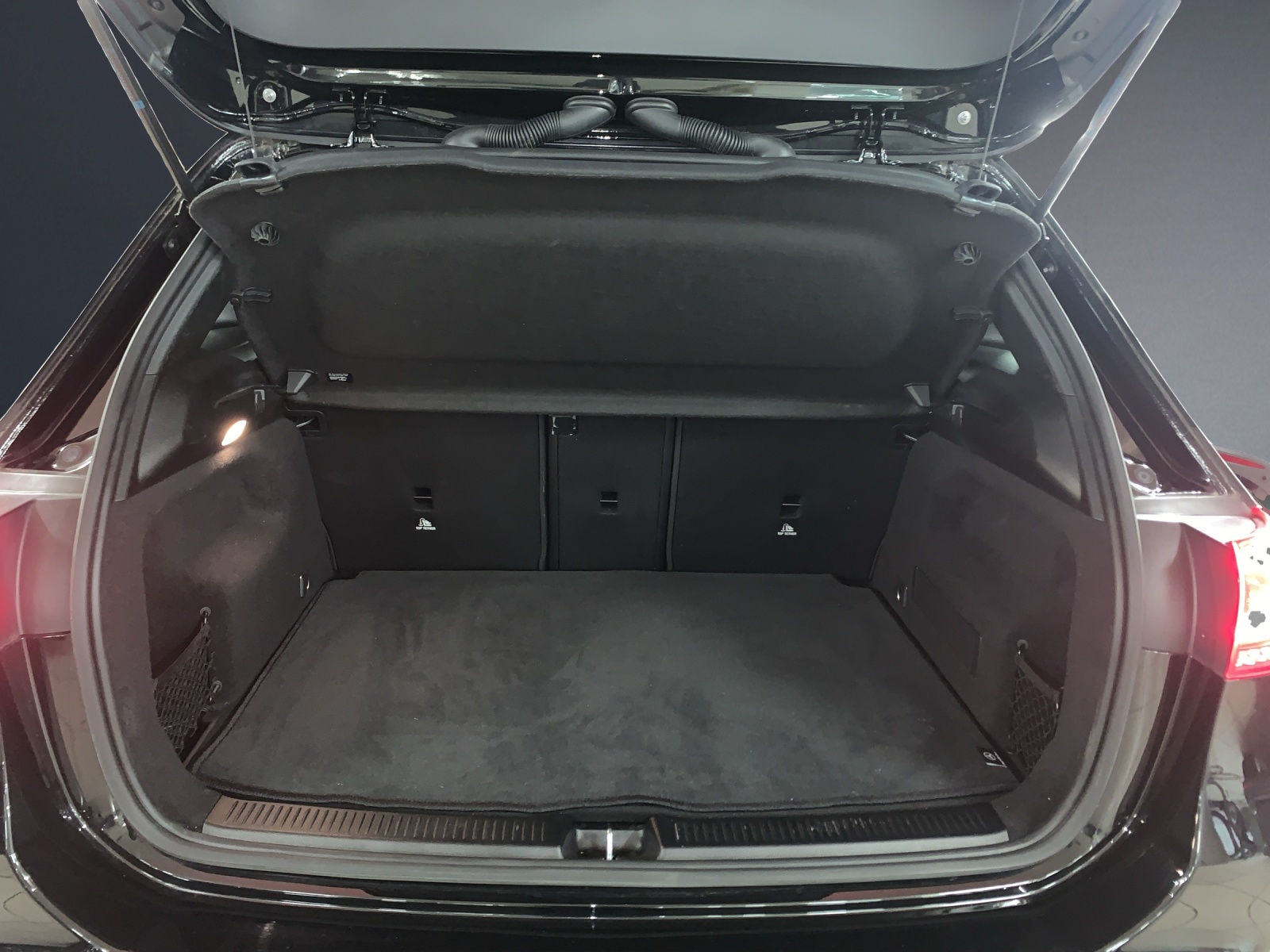MERCEDES-BENZ B 200 Progressive-image-14