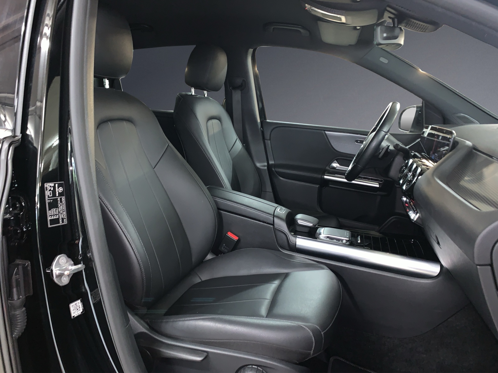 MERCEDES-BENZ B 200 Progressive-image-6