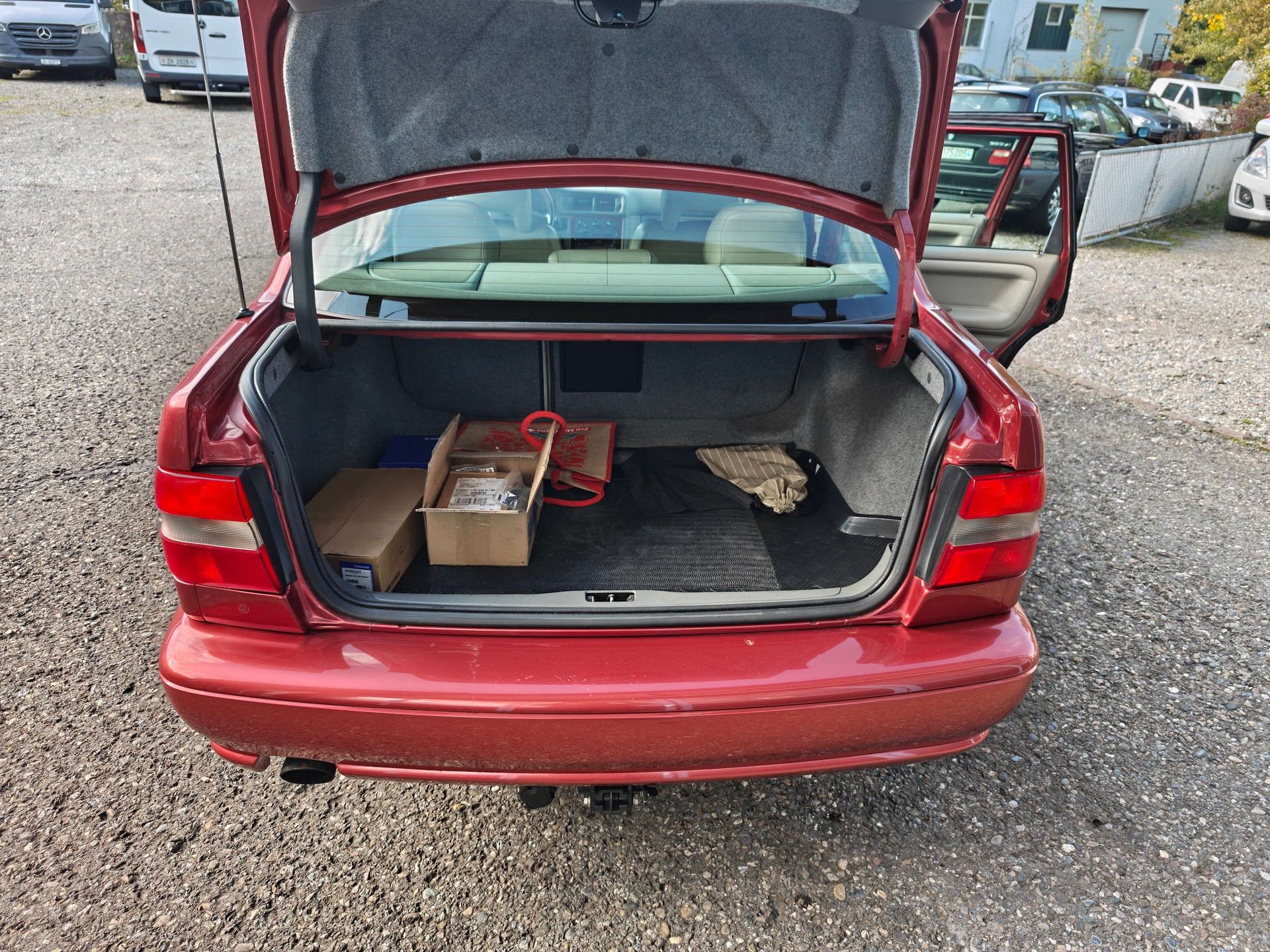 VOLVO S70 T5-image-8