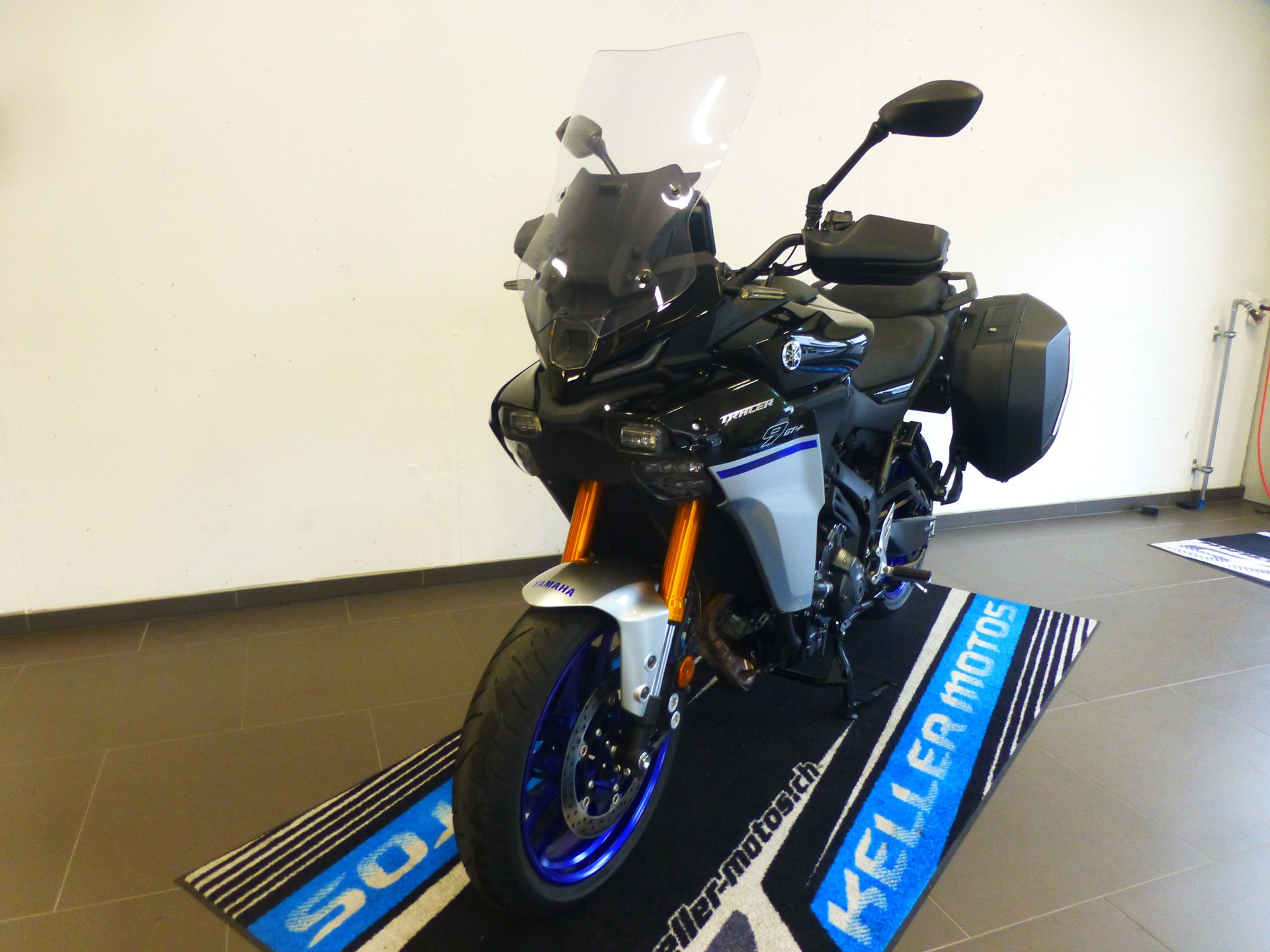 YAMAHA Tracer 9 GT+ Y-AMT-image-4