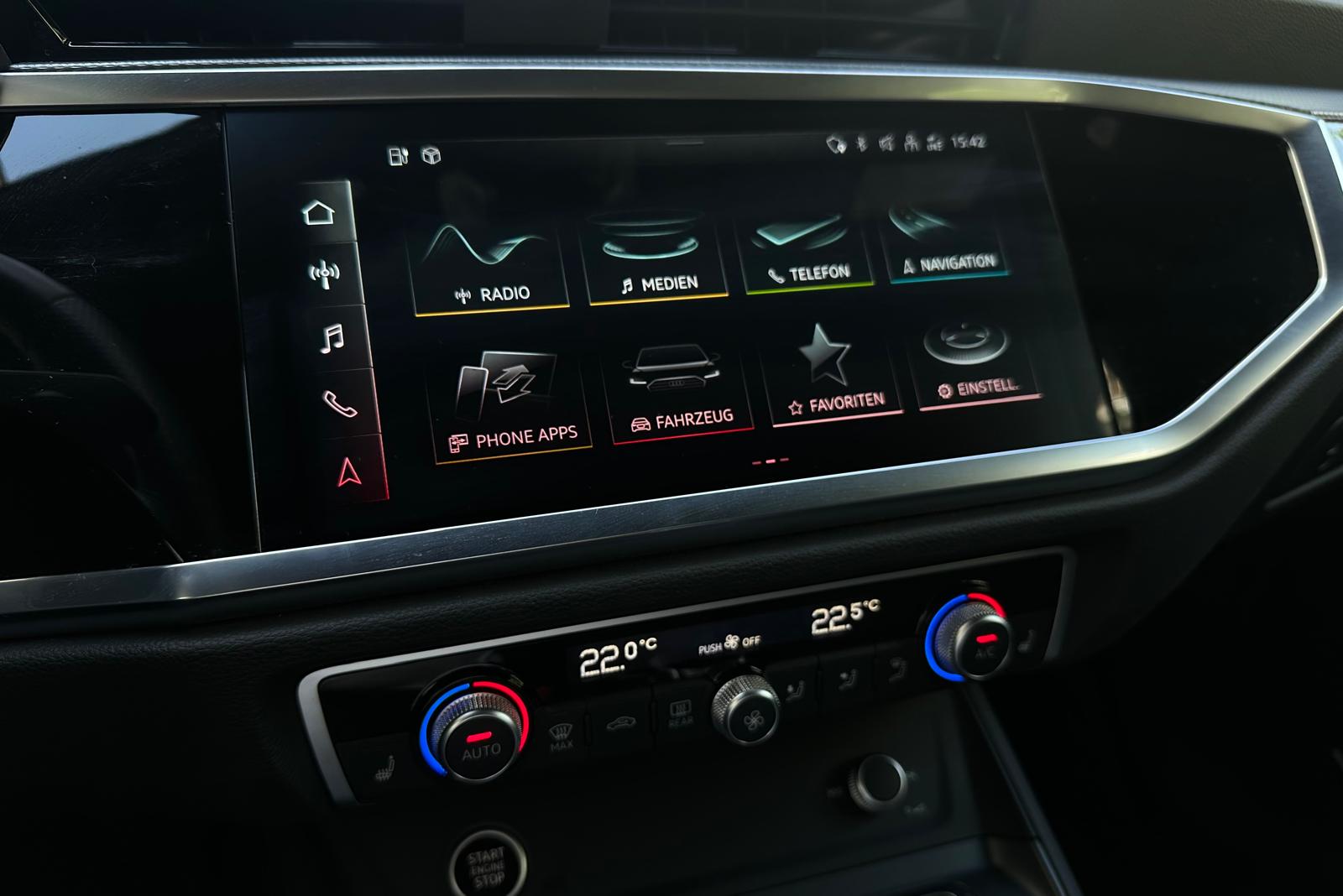 AUDI Q3 Sportback 45 TFSI e S line S-tronic-image-14