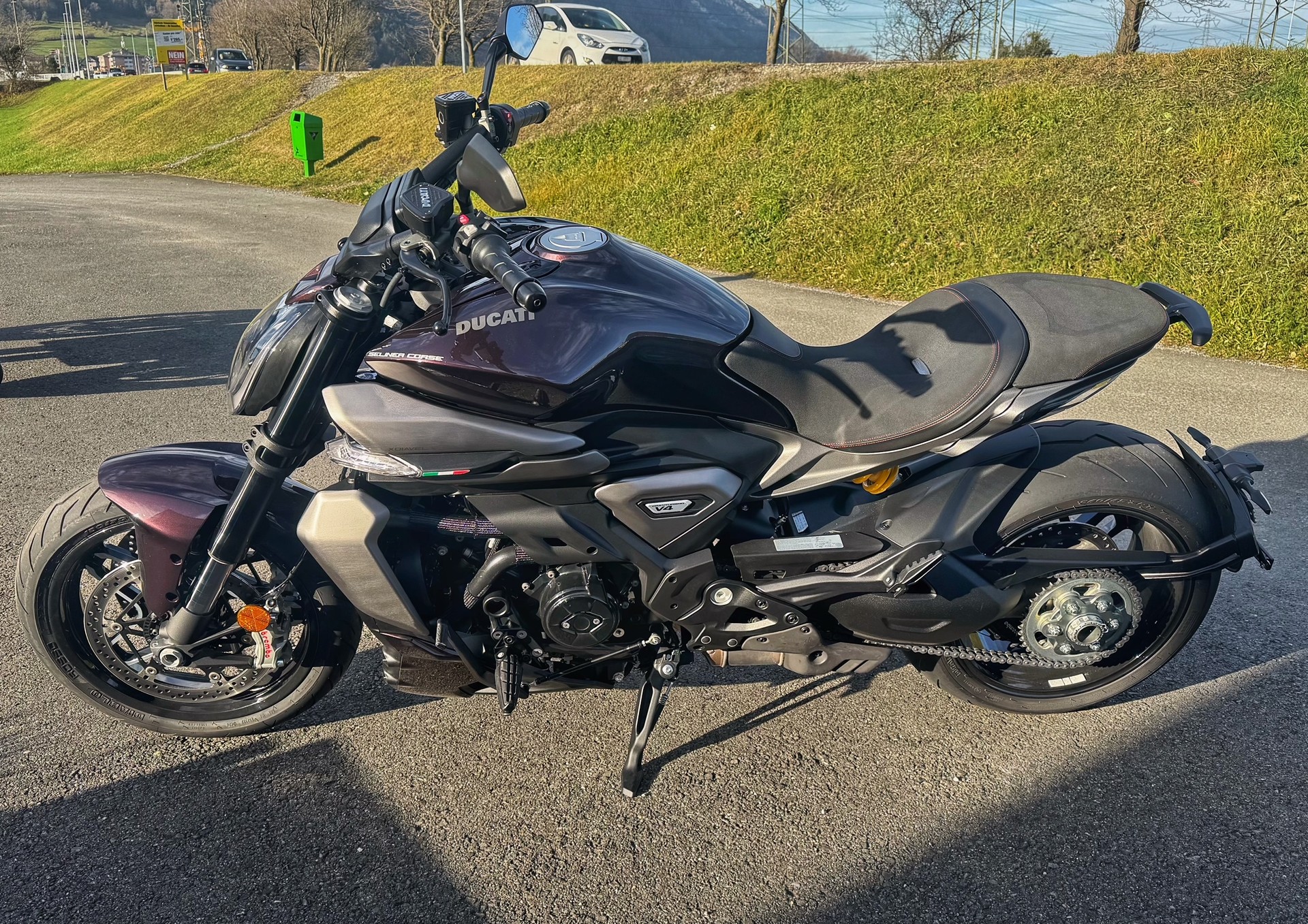 DUCATI V4-image-3