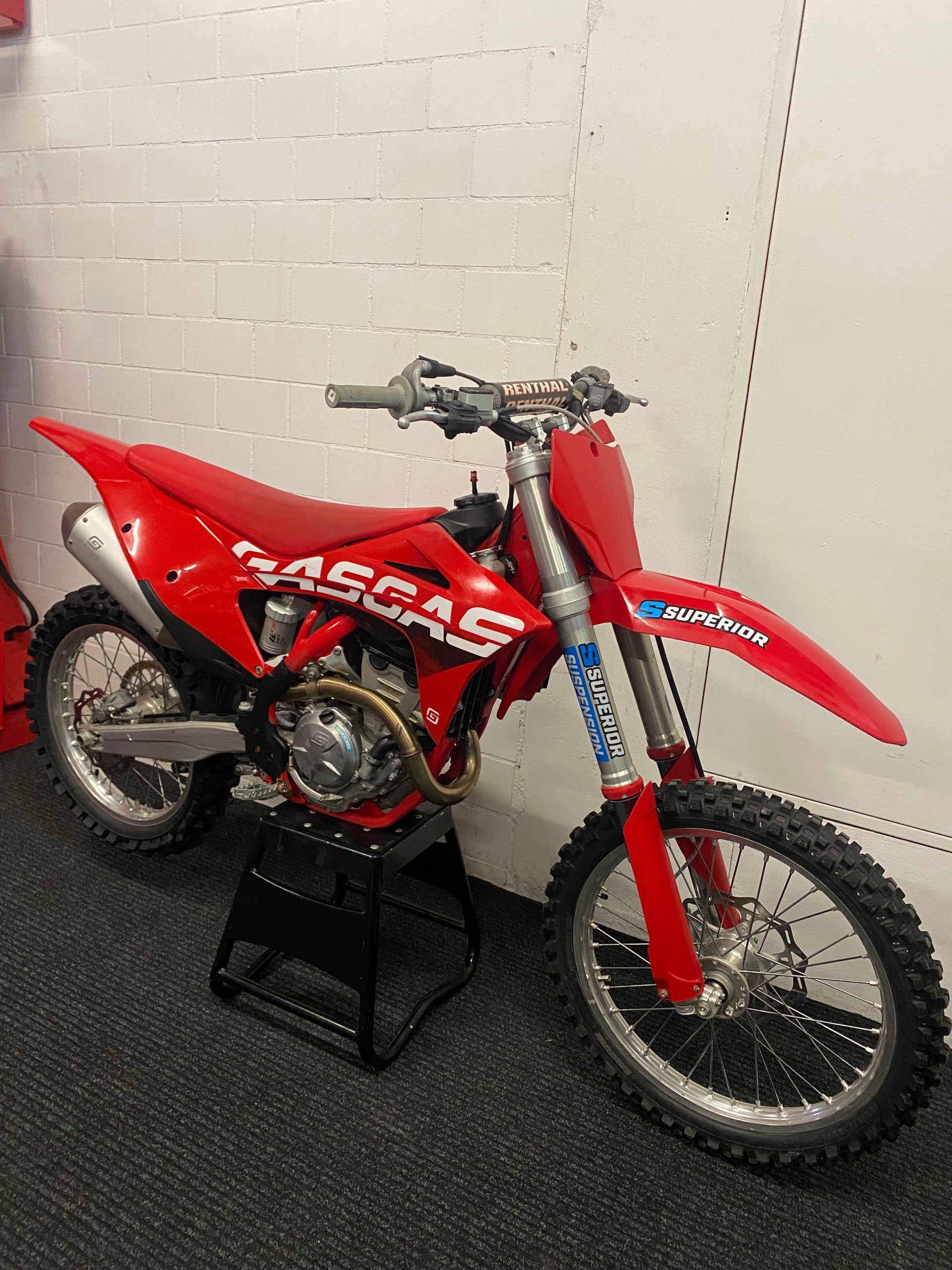 GASGAS MC 250F 2023-showroom-element-1