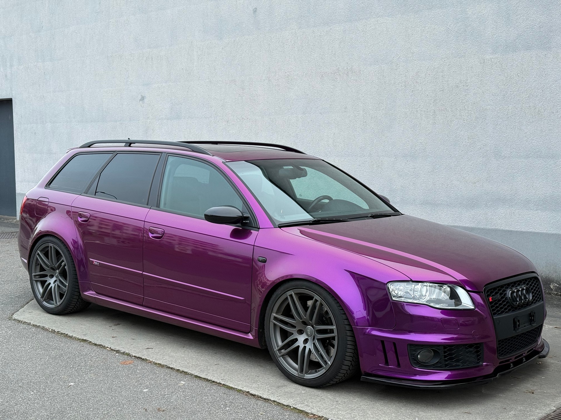 AUDI RS4 Avant 4.2 V8 quattro-image-11
