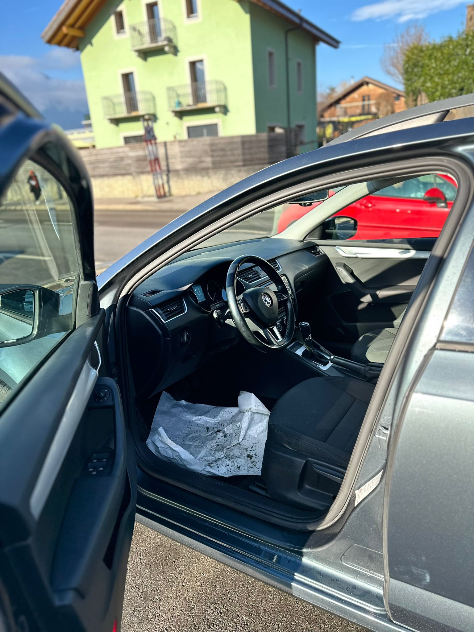 SKODA Octavia Combi 2.0 TDI Ambition 4x4 DSG-image-8