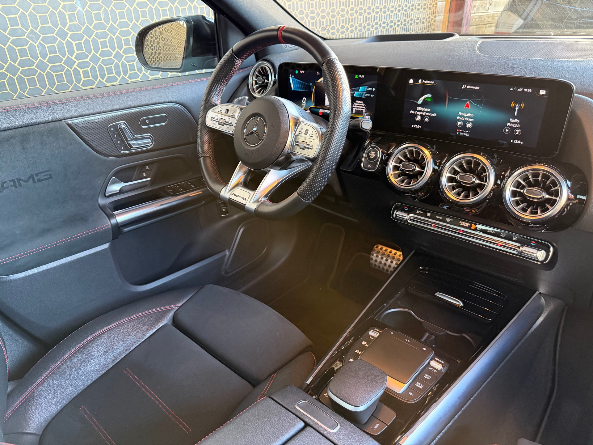 MERCEDES-BENZ GLA 35 AMG 4Matic 8G-Speedshift DCT-image-6