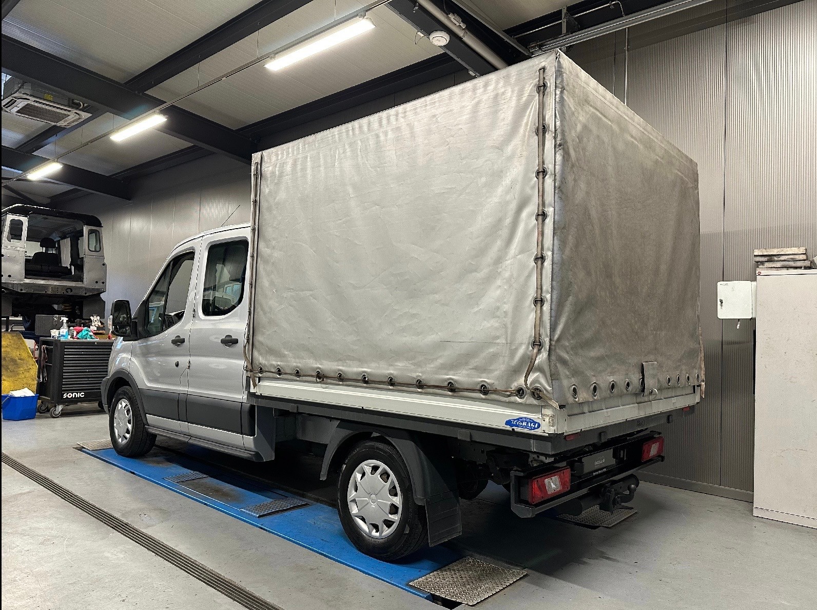 FORD 4X4-showroom-element-2