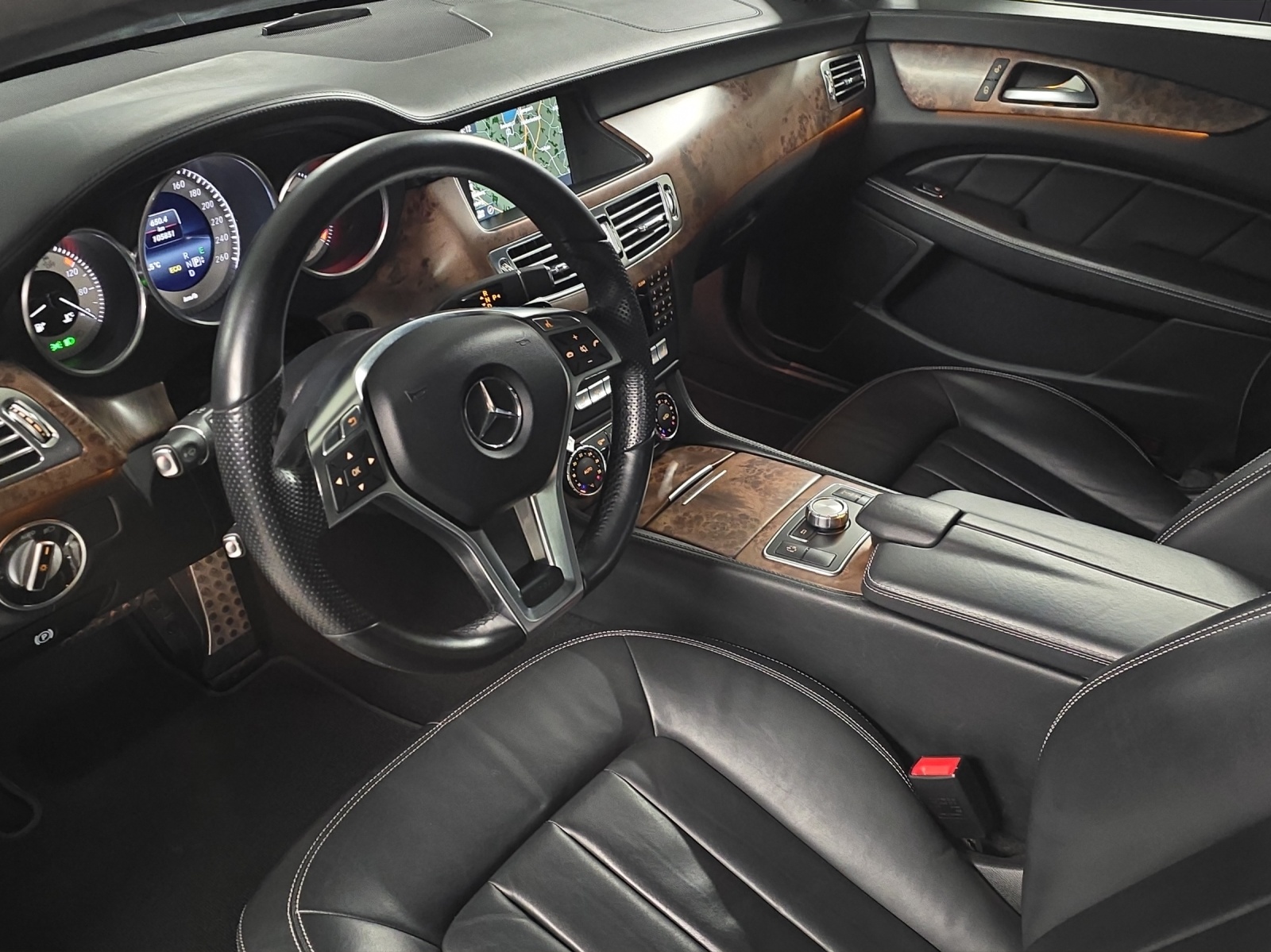 MERCEDES-BENZ CLS Shooting Brake 350 CDI 4Matic 7G-Tronic-image-9