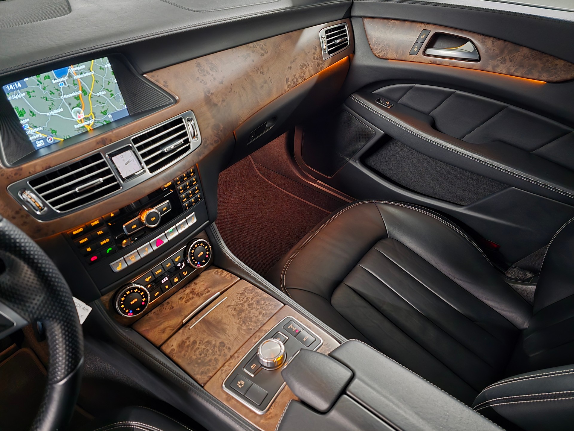 MERCEDES-BENZ CLS Shooting Brake 350 CDI 4Matic 7G-Tronic-image-11