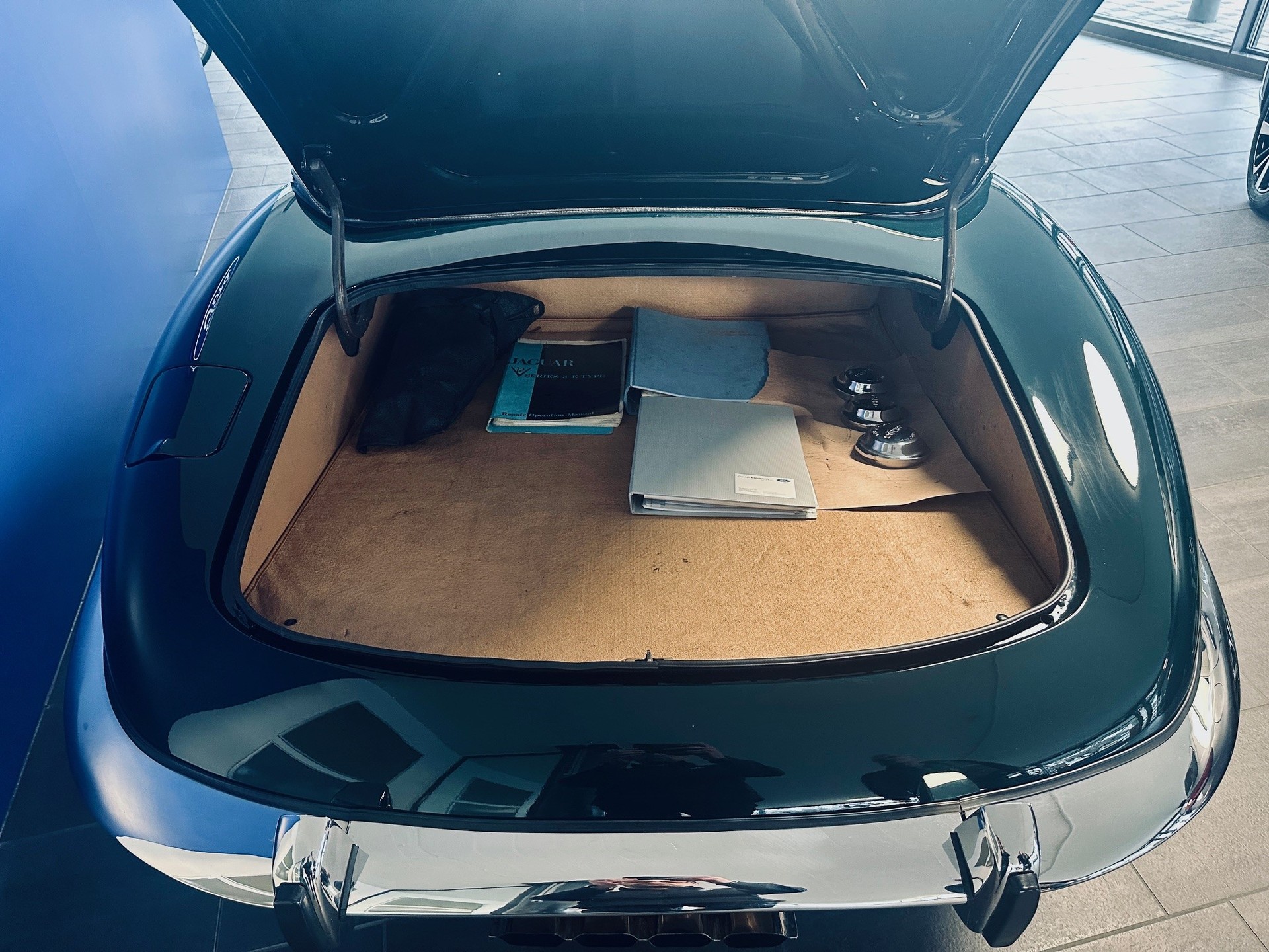 JAGUAR V12 Serie III-image-7