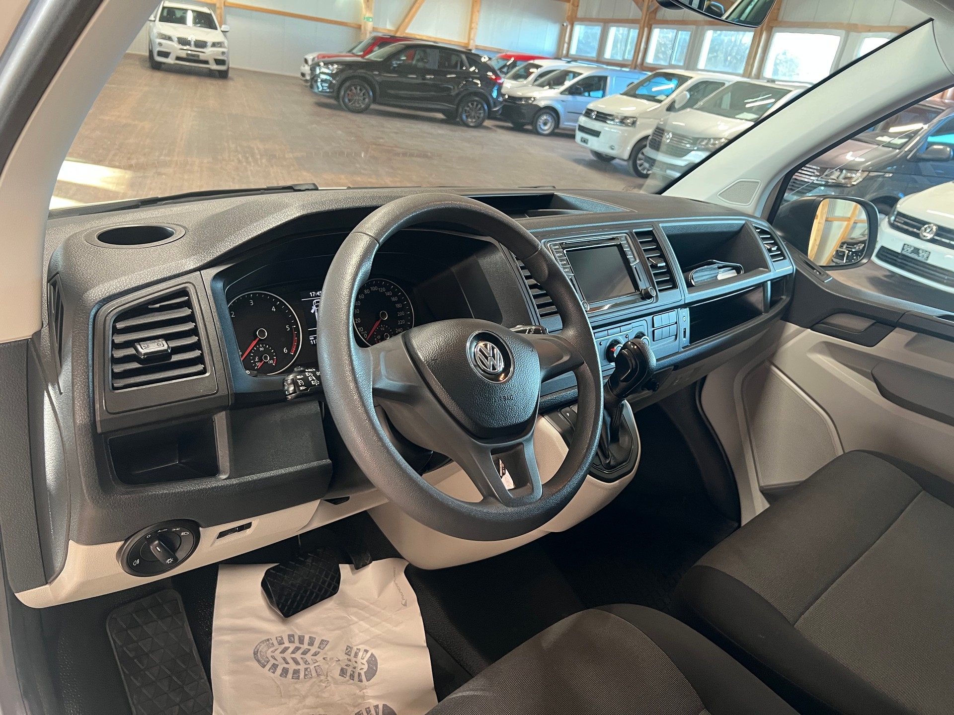 VW T6 2.0 TDI DSG-image-9