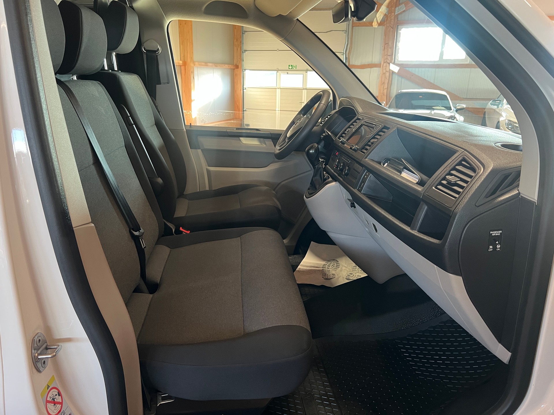 VW T6 2.0 TDI DSG-image-10